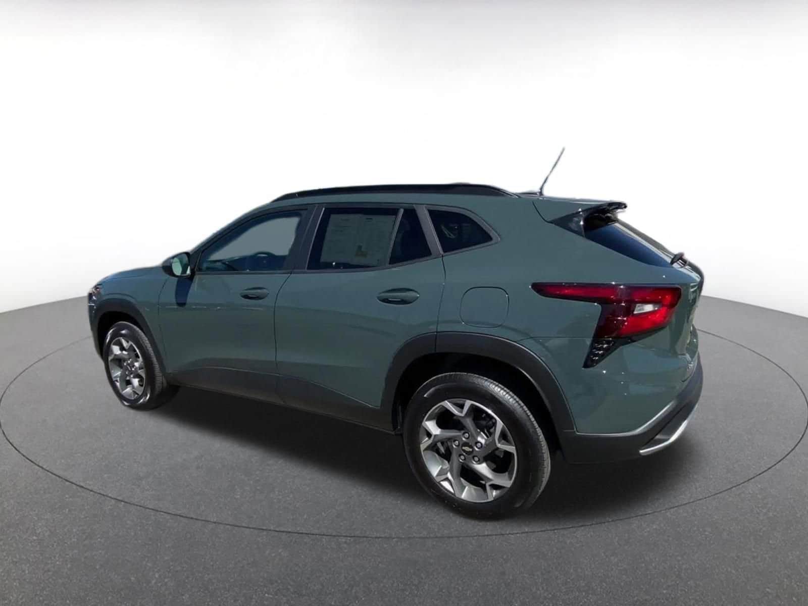 Thumbnail: 2025 Chevrolet Trax - 10