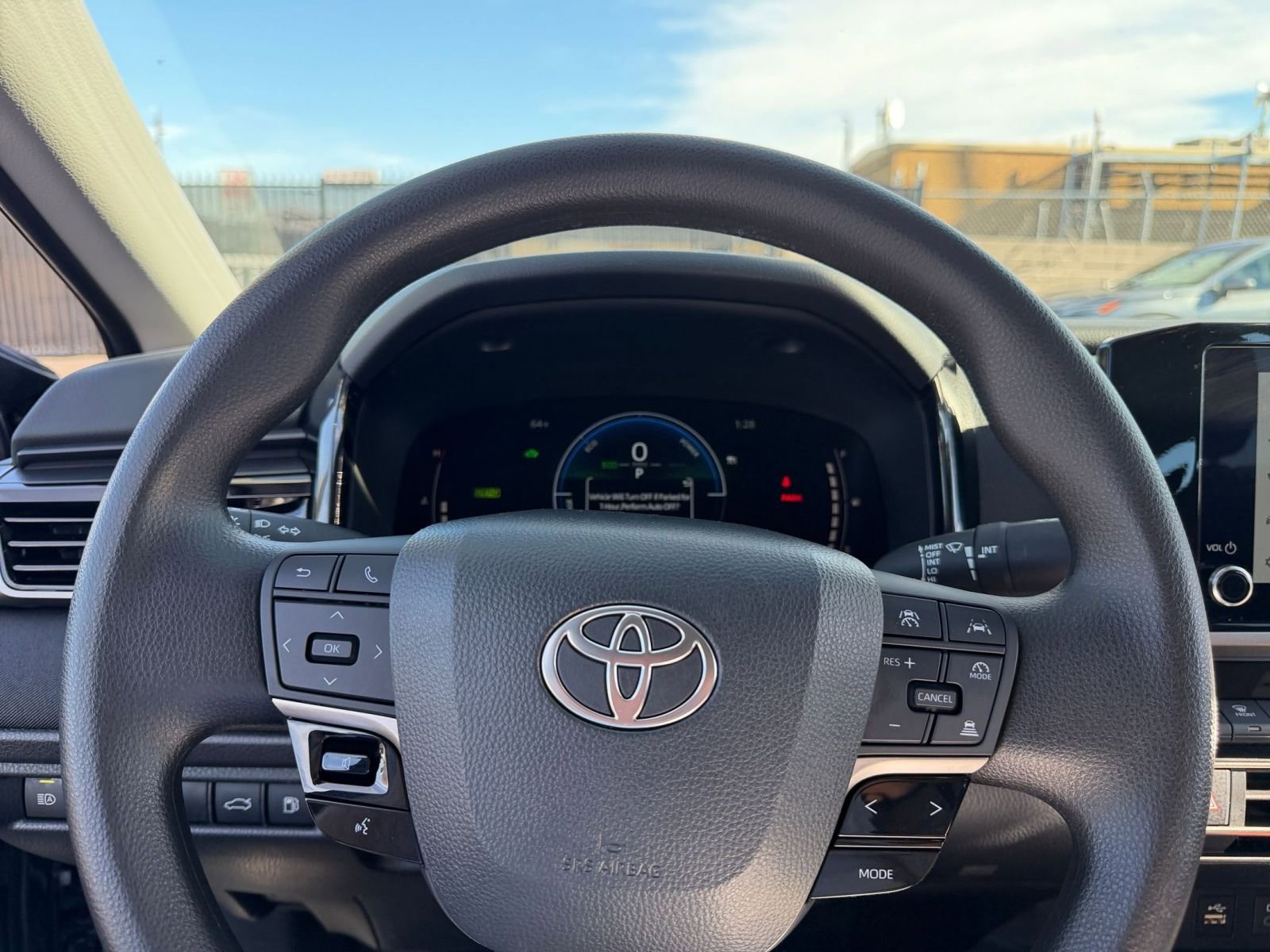 Thumbnail: 2025 Toyota Camry - 25