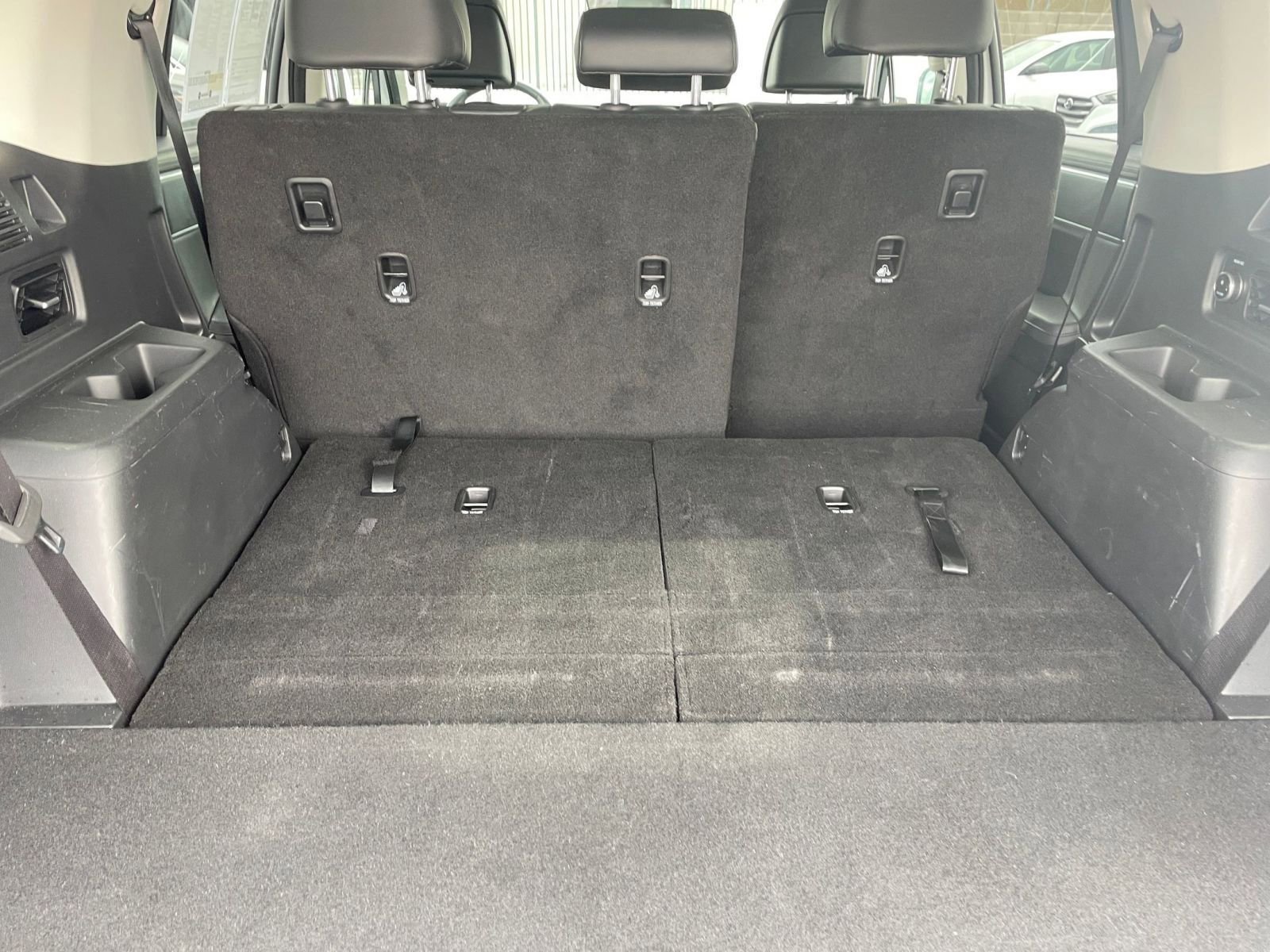 Thumbnail: 2025 Hyundai Santa Fe - 32