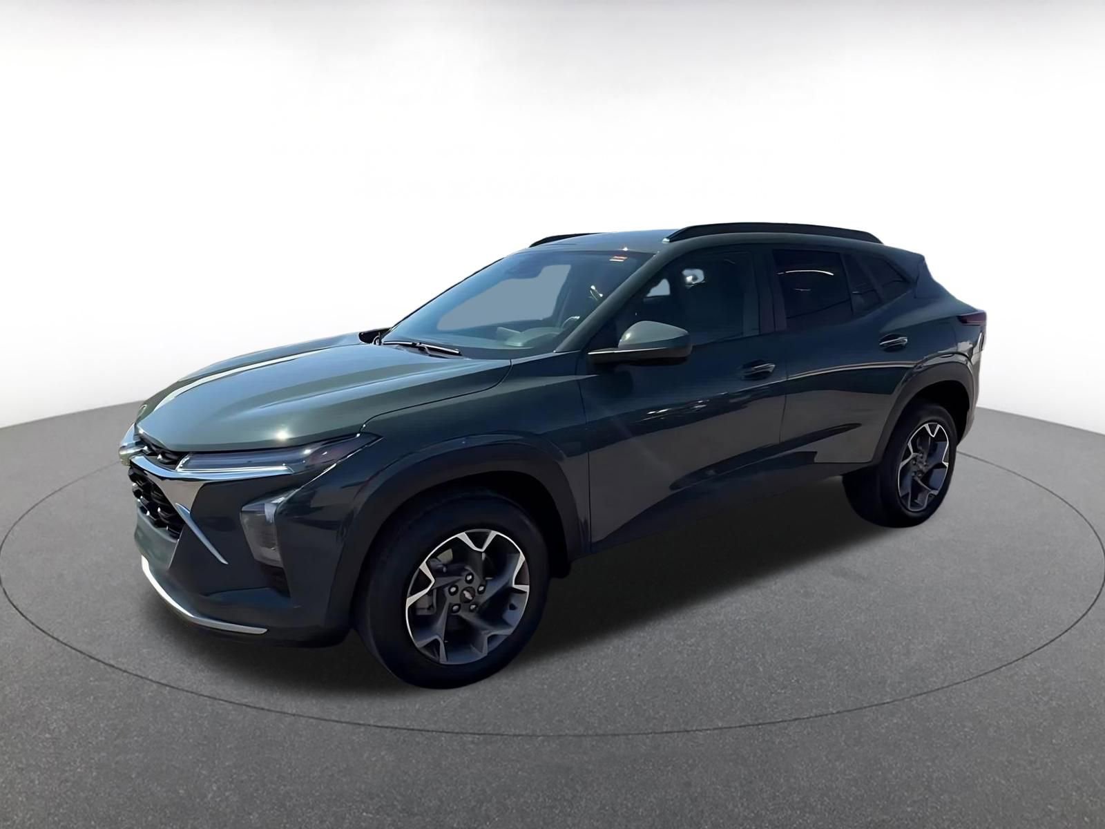 Thumbnail: 2025 Chevrolet Trax - 8