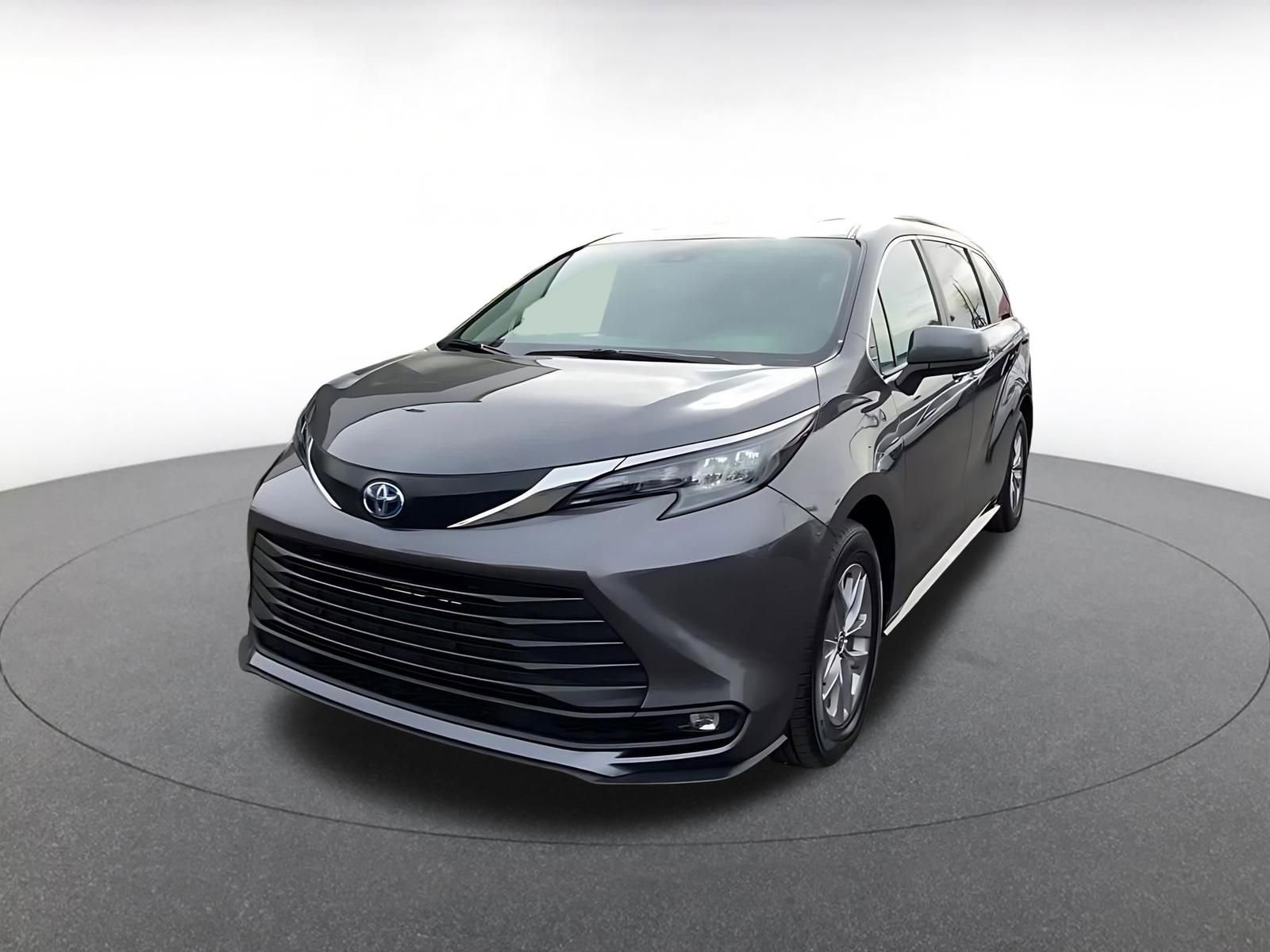 Thumbnail: 2025 Toyota Sienna - 7