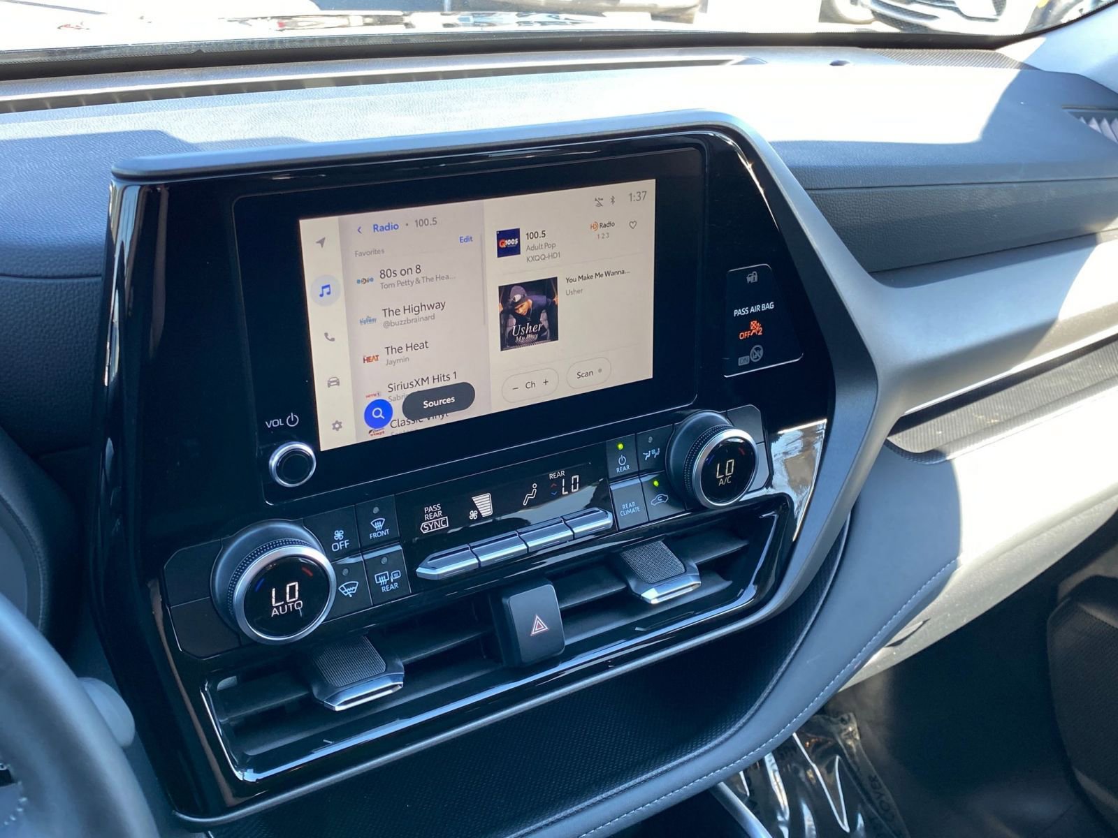 Thumbnail: 2025 Toyota Highlander - 17