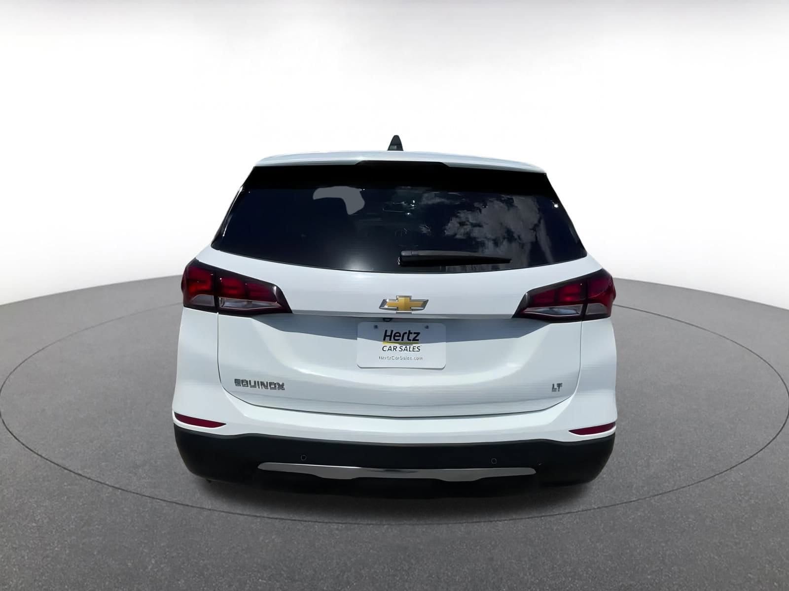 Thumbnail: 2022 Chevrolet Equinox - 12