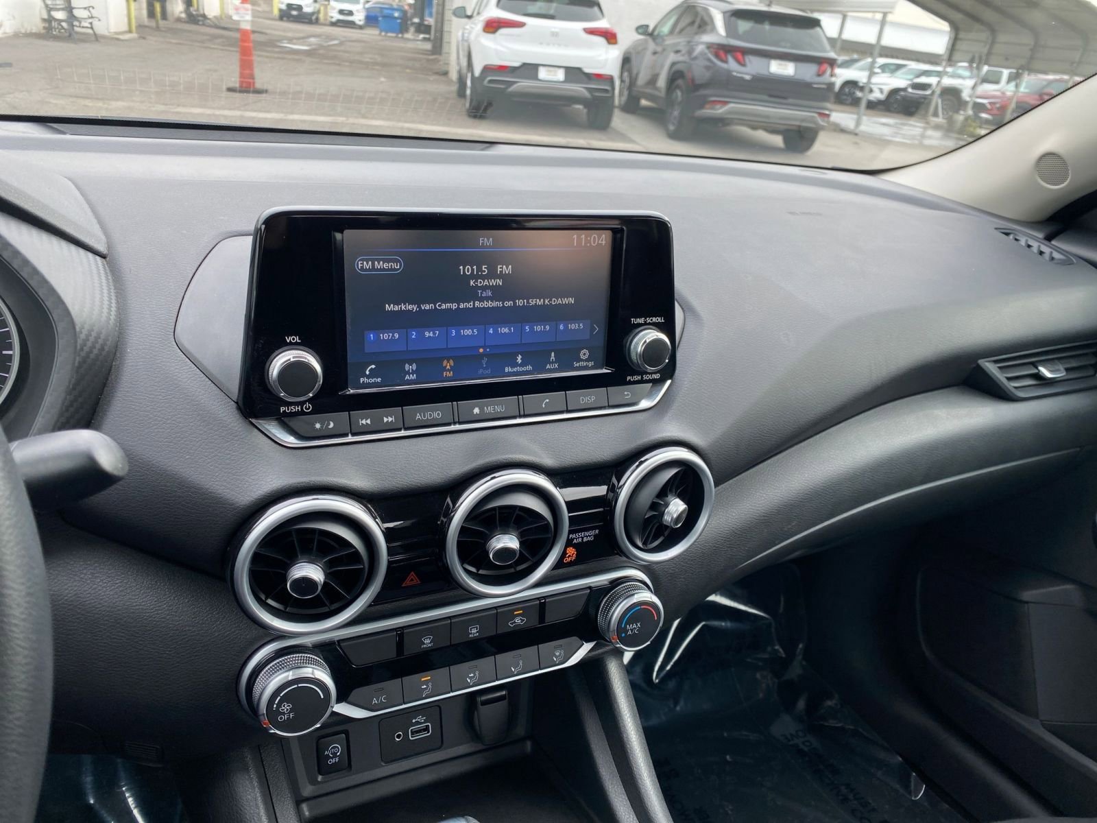 Thumbnail: 2025 Nissan Sentra - 17