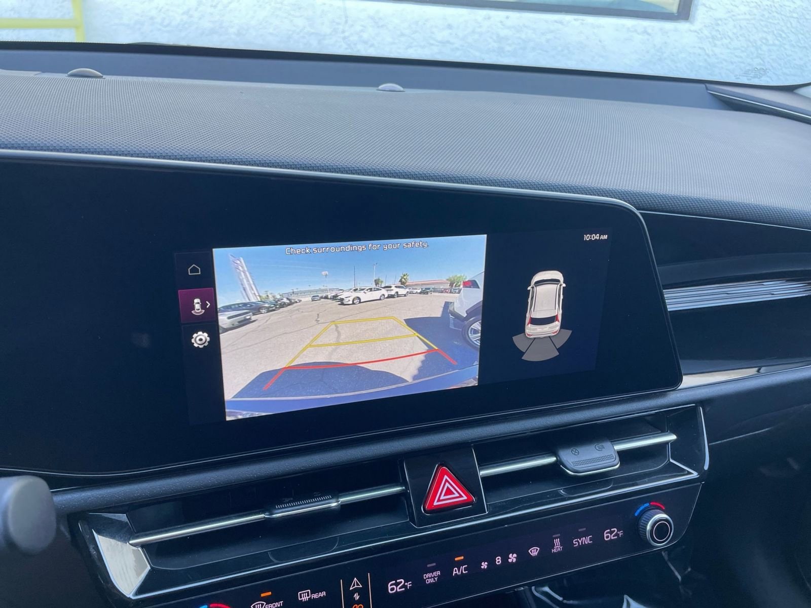 Thumbnail: 2023 Kia Niro - 18