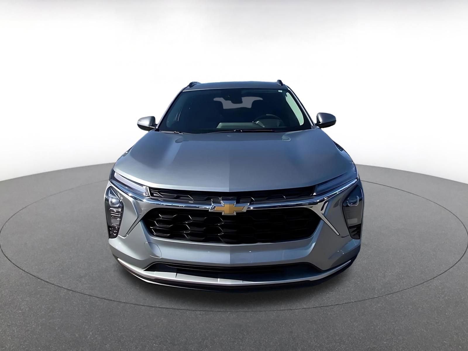 Thumbnail: 2025 Chevrolet Trax - 4