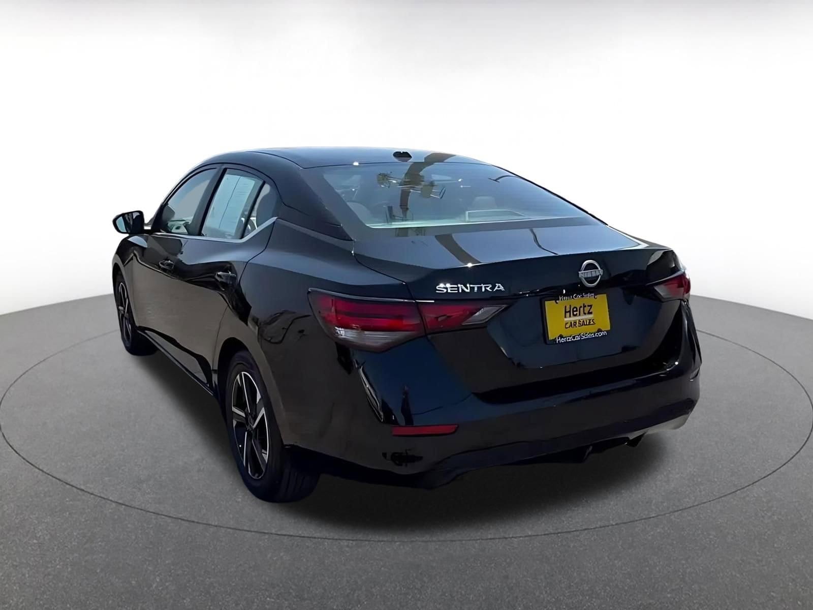 Thumbnail: 2025 Nissan Sentra - 11