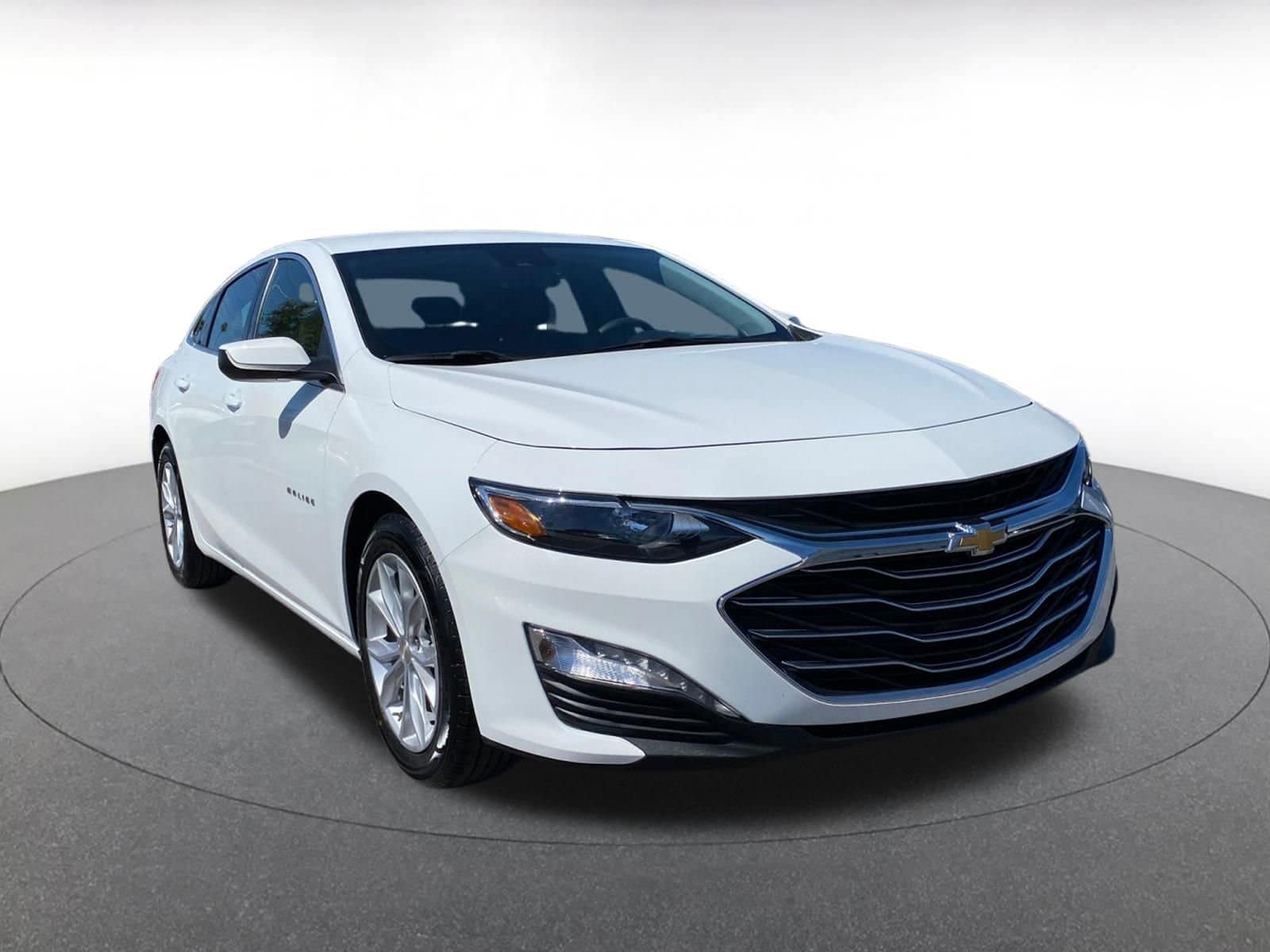 Thumbnail: 2023 Chevrolet Malibu - 1