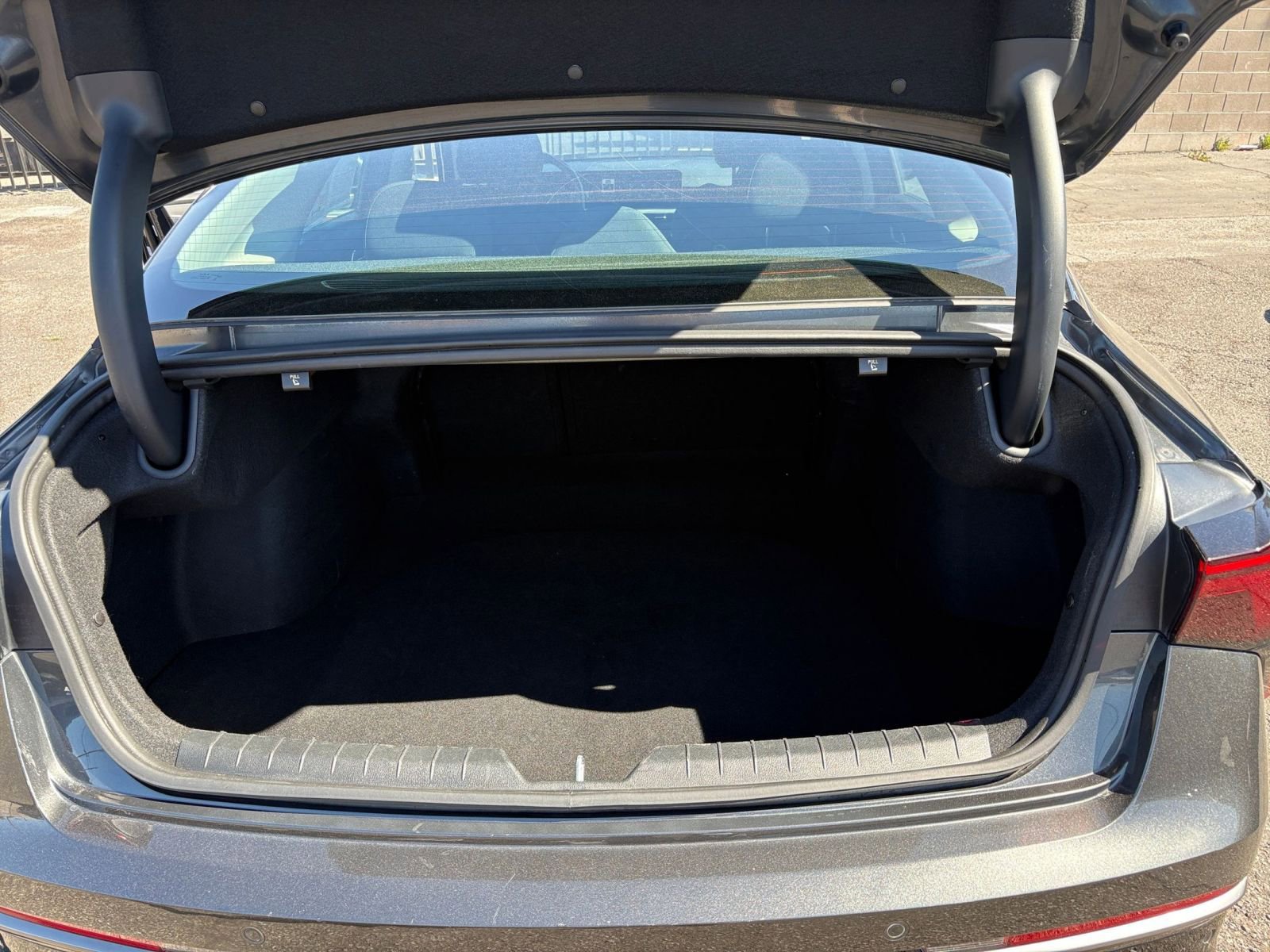 Thumbnail: 2025 Kia K5 - 30