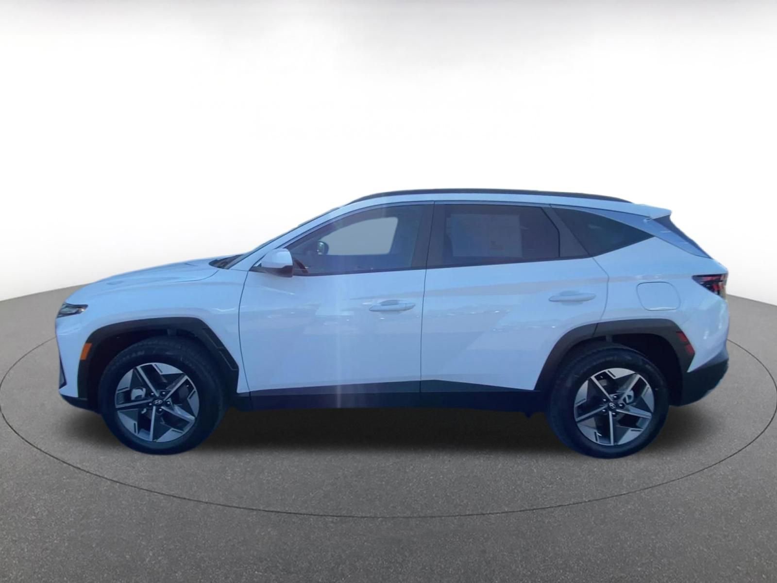 Thumbnail: 2025 Hyundai Tucson - 9