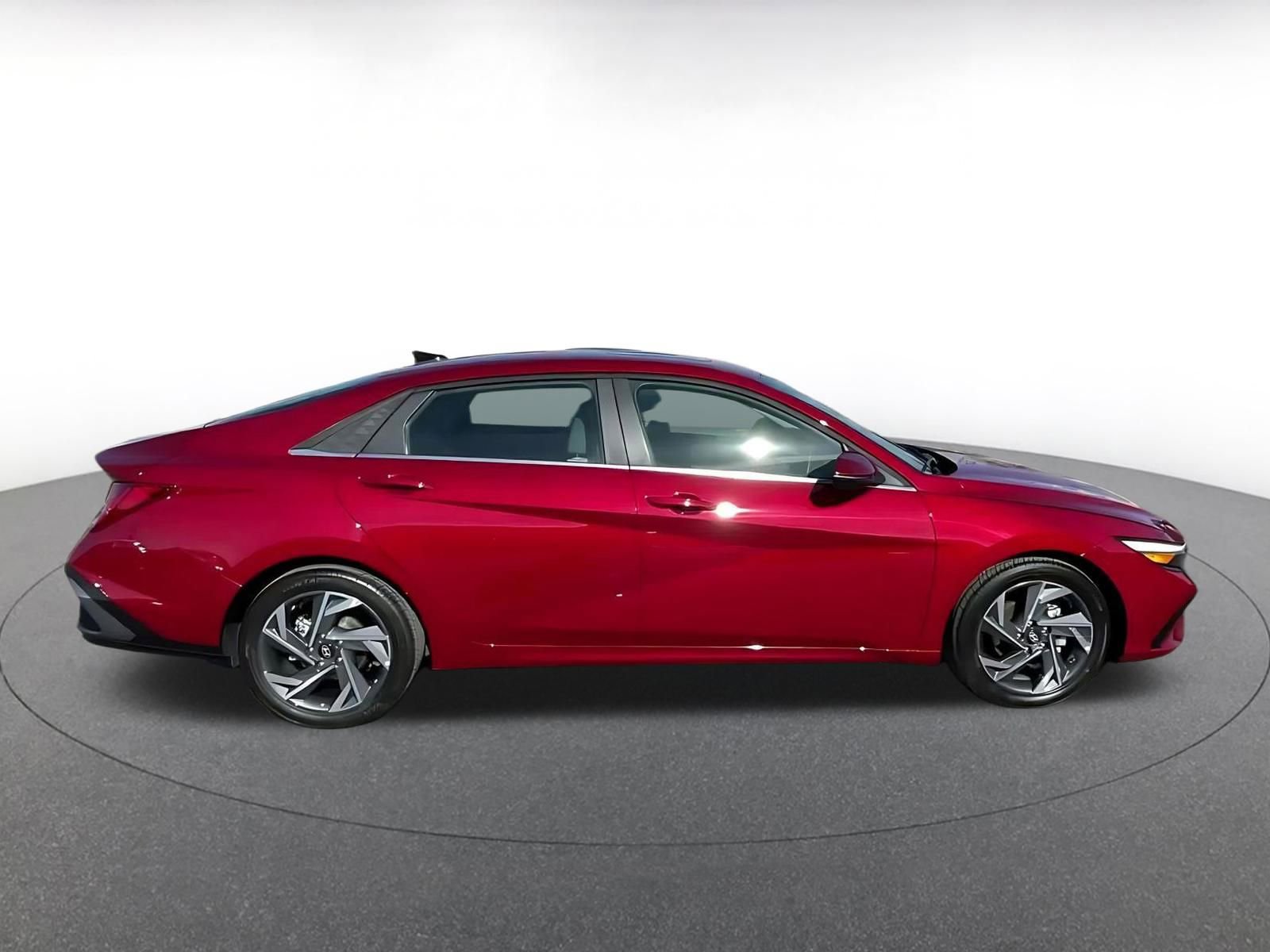 Thumbnail: 2025 Hyundai Elantra - 16