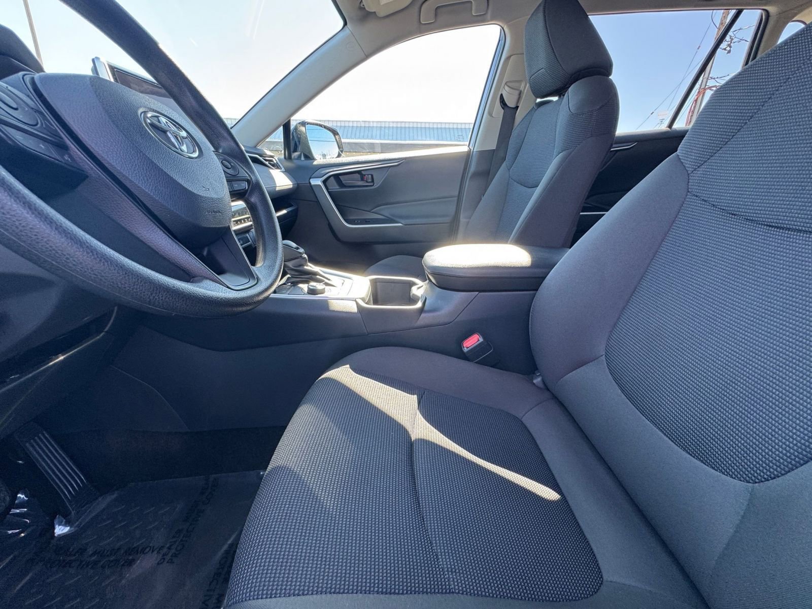 Thumbnail: 2025 Toyota RAV4 - 24