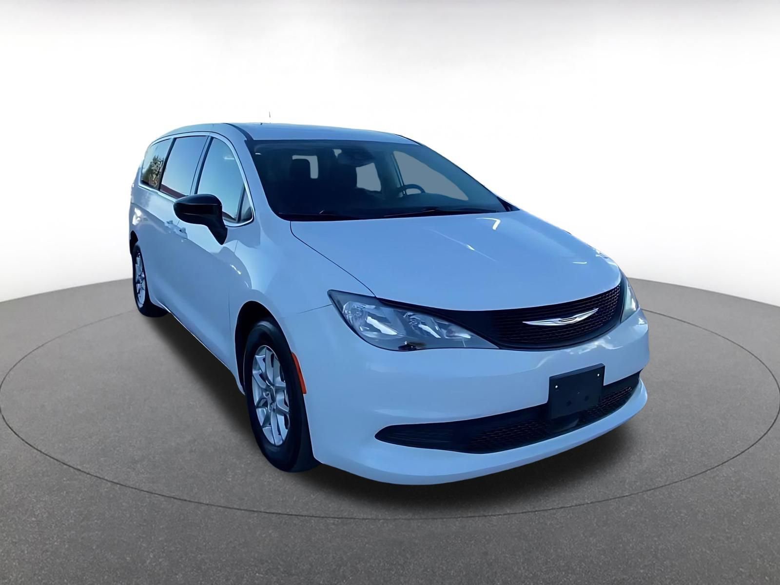 Thumbnail: 2024 Chrysler Voyager - 3