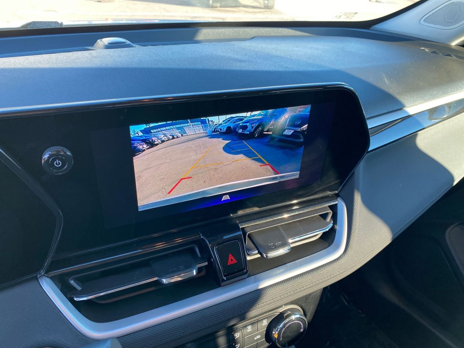 Thumbnail: 2025 Chevrolet TrailBlazer - 17