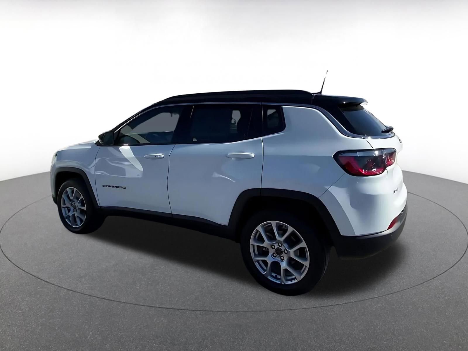 Thumbnail: 2025 Jeep Compass - 10