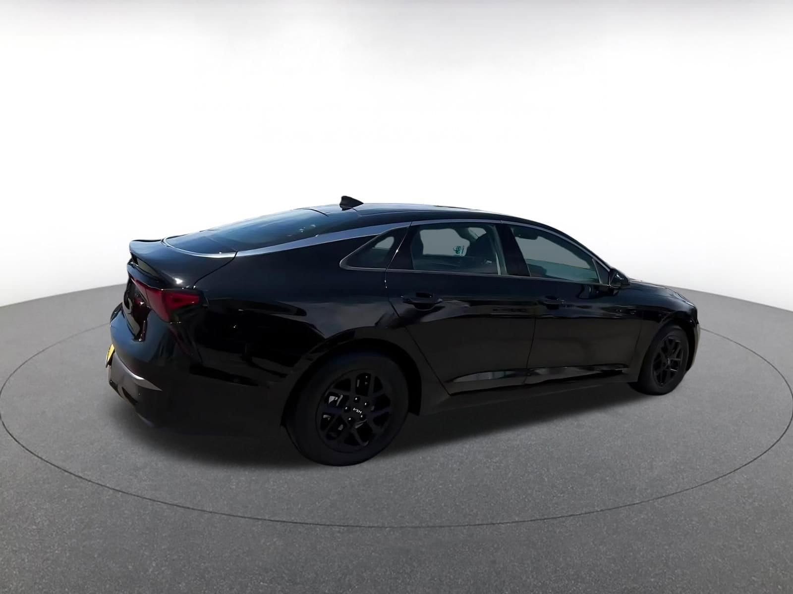 Thumbnail: 2025 Kia K5 - 14