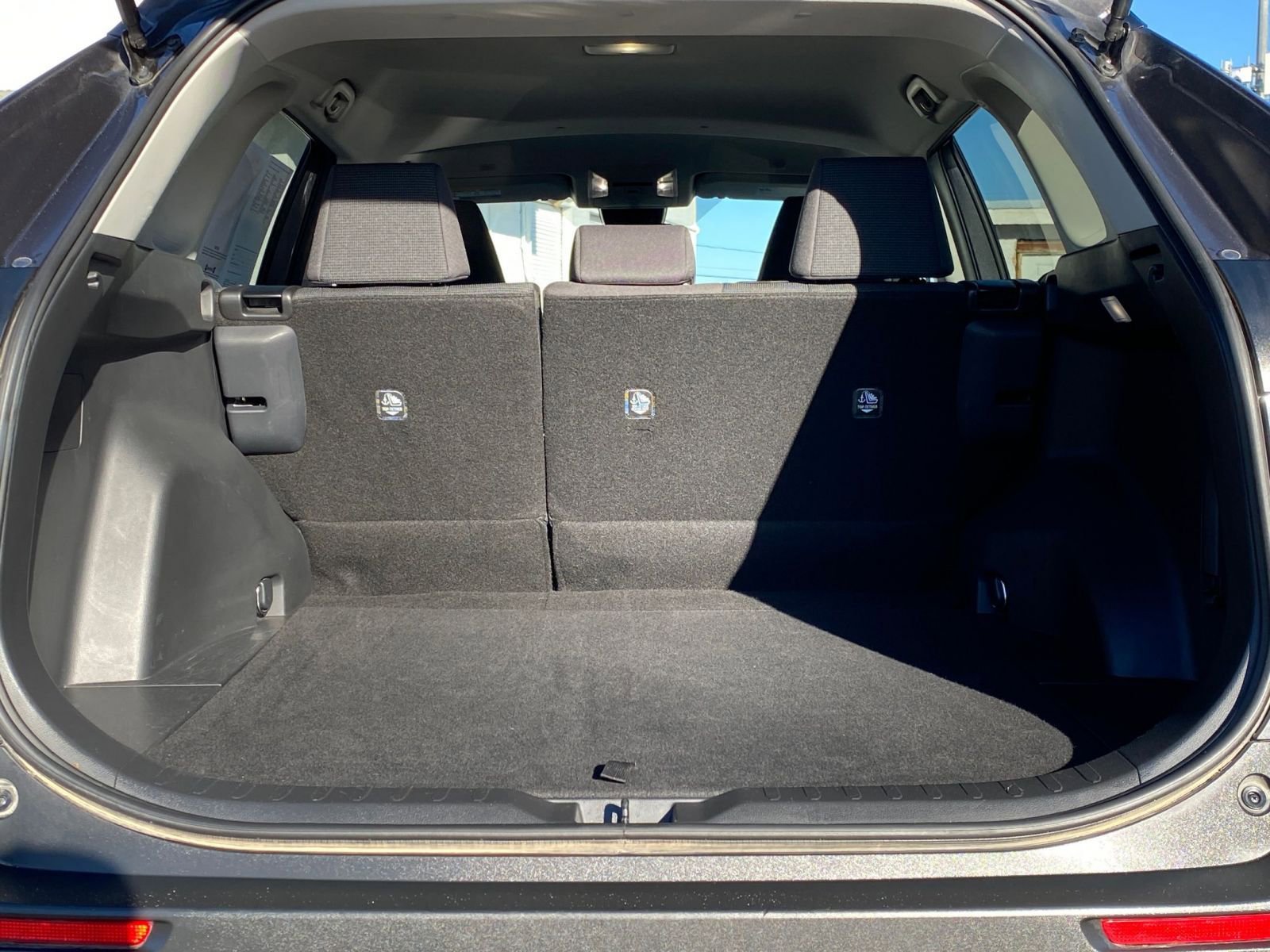 Thumbnail: 2025 Toyota RAV4 - 31