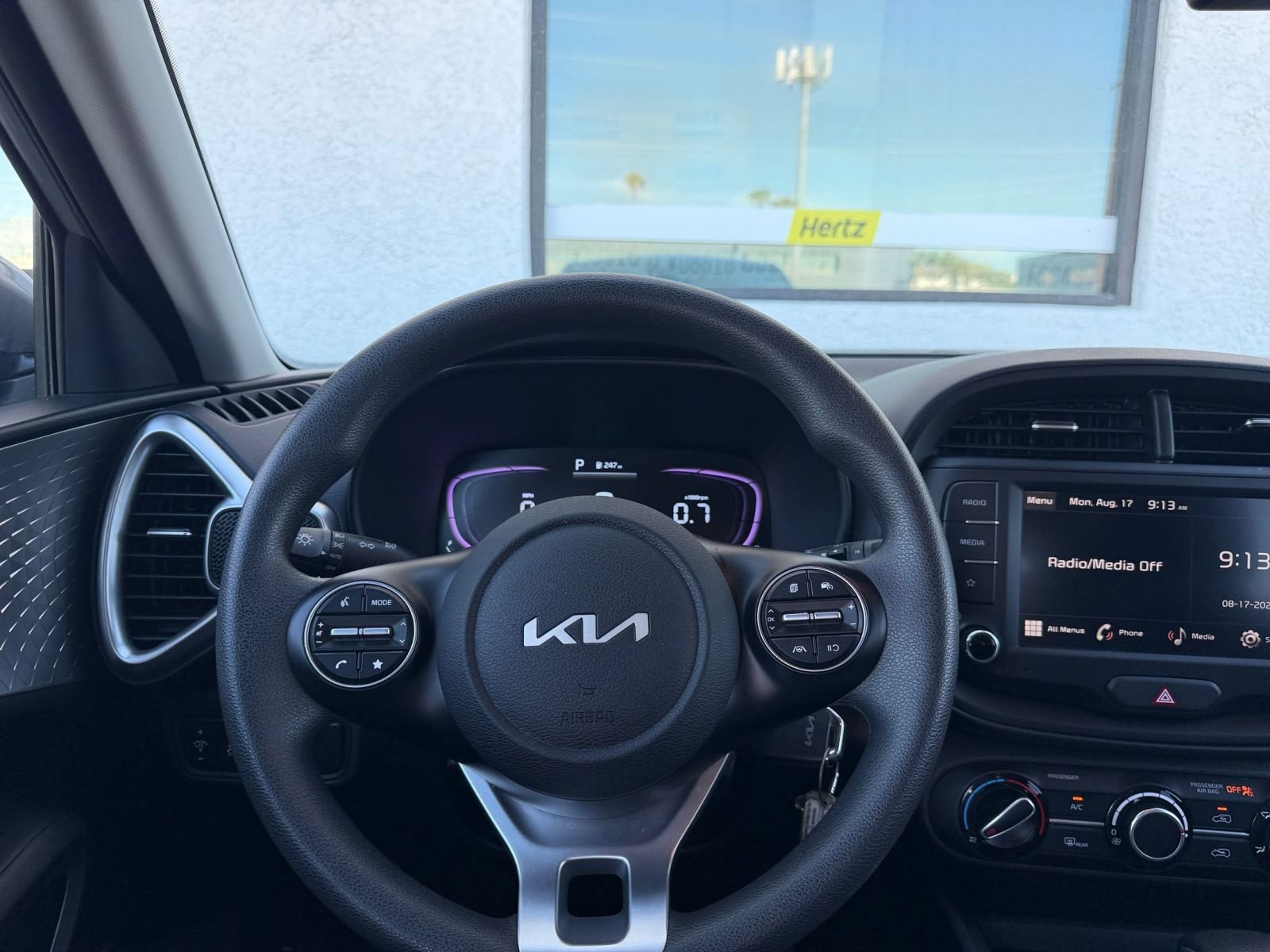 Thumbnail: 2025 Kia Soul - 32