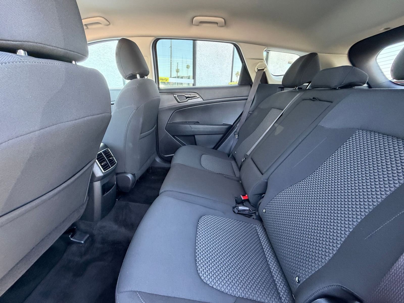 Thumbnail: 2025 Kia Sportage - 24