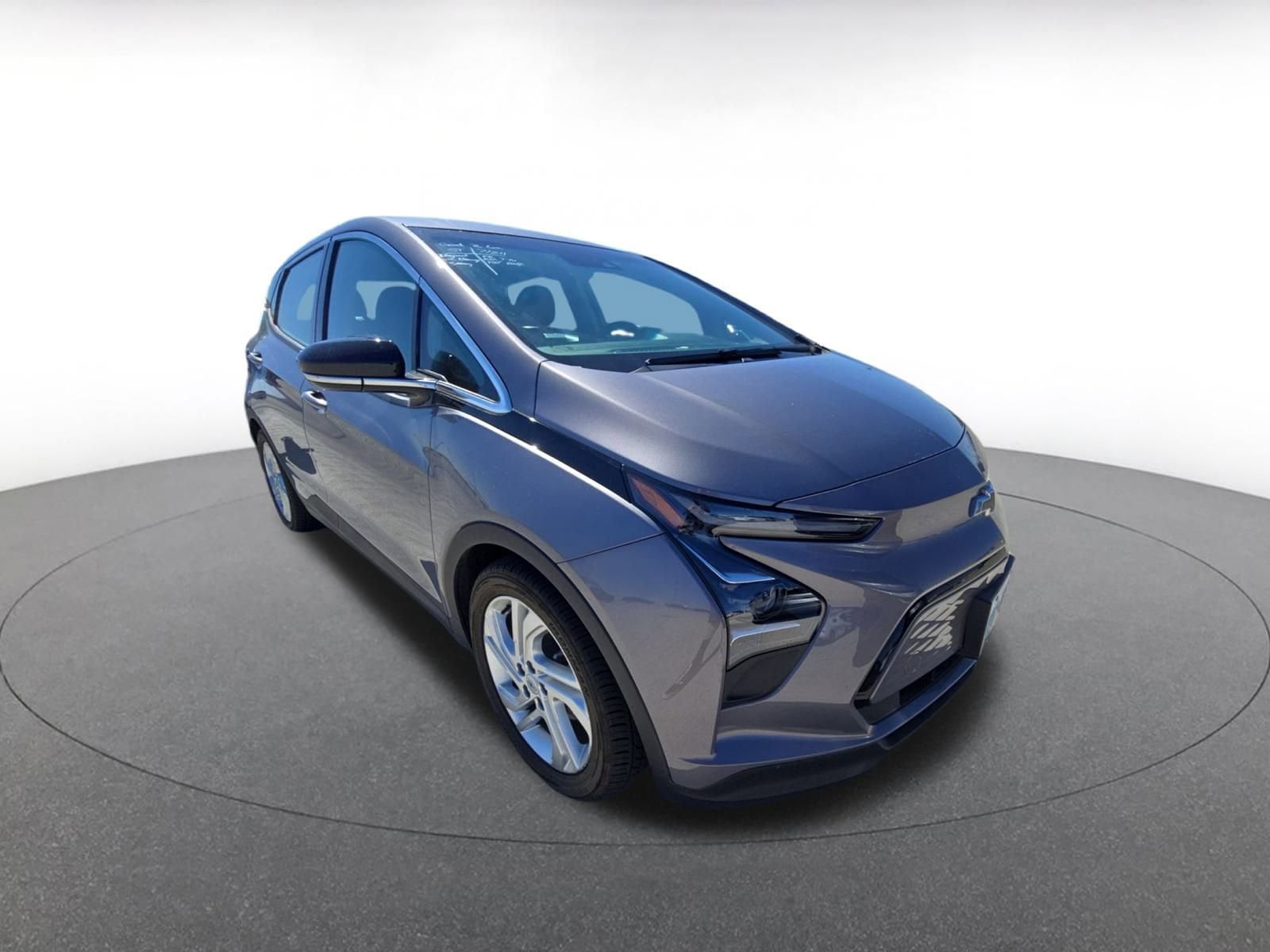 Thumbnail: 2023 Chevrolet Bolt EV - 2