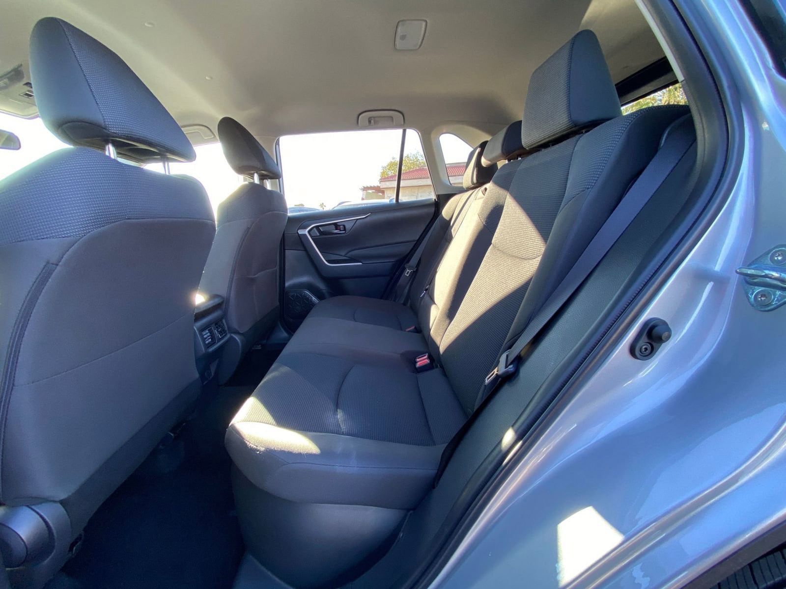 Thumbnail: 2025 Toyota RAV4 - 25