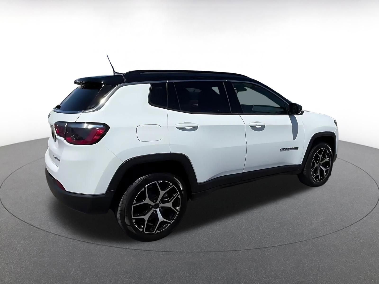 Thumbnail: 2025 Jeep Compass - 15