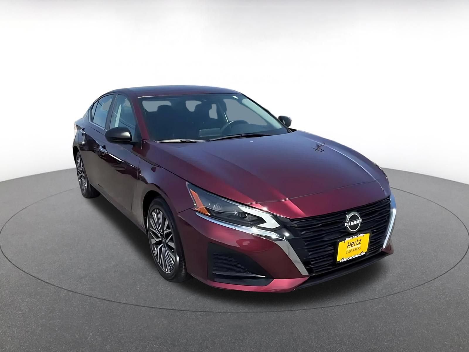 Thumbnail: 2025 Nissan Altima - 3