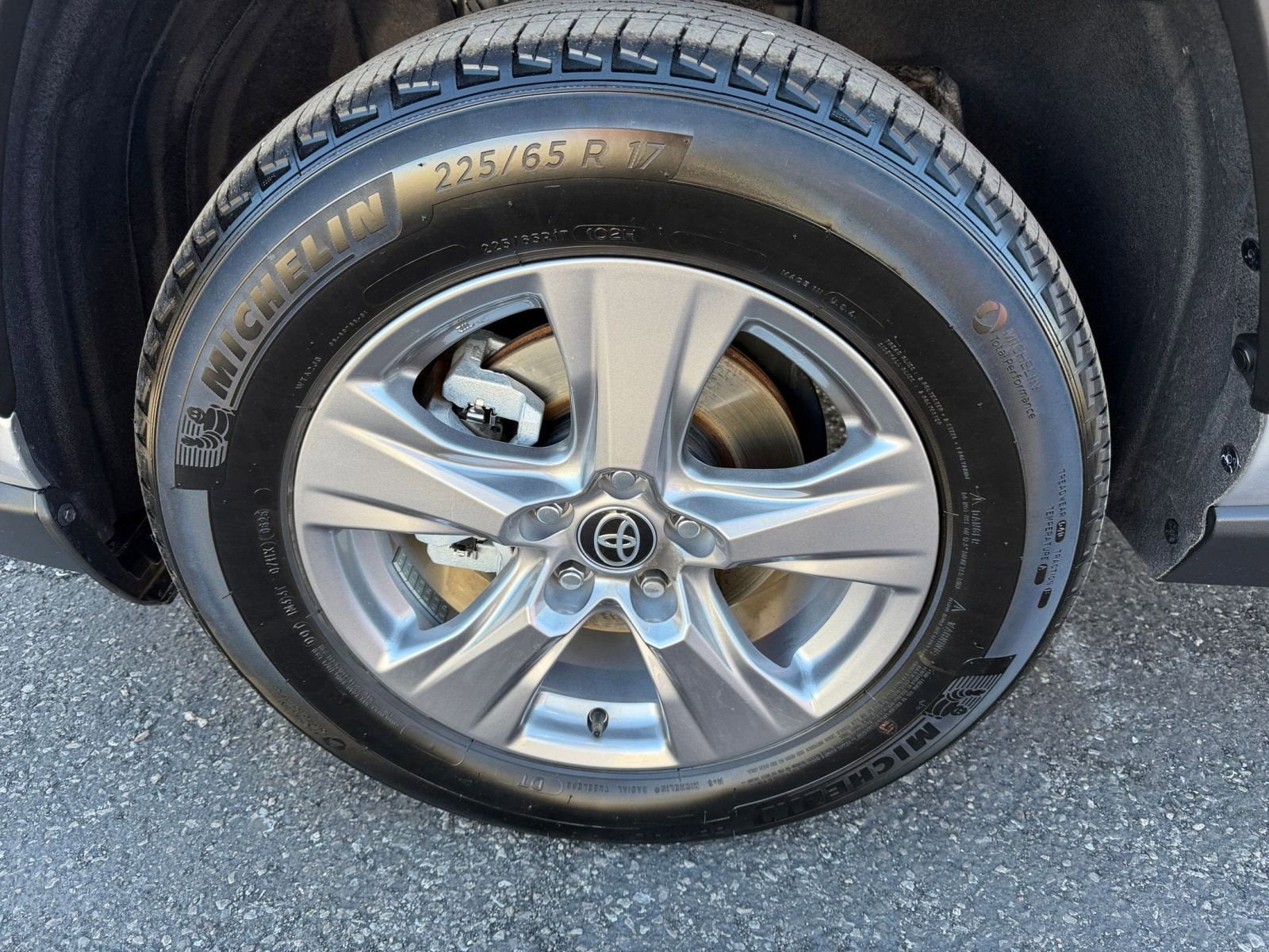 Thumbnail: 2025 Toyota RAV4 - 30