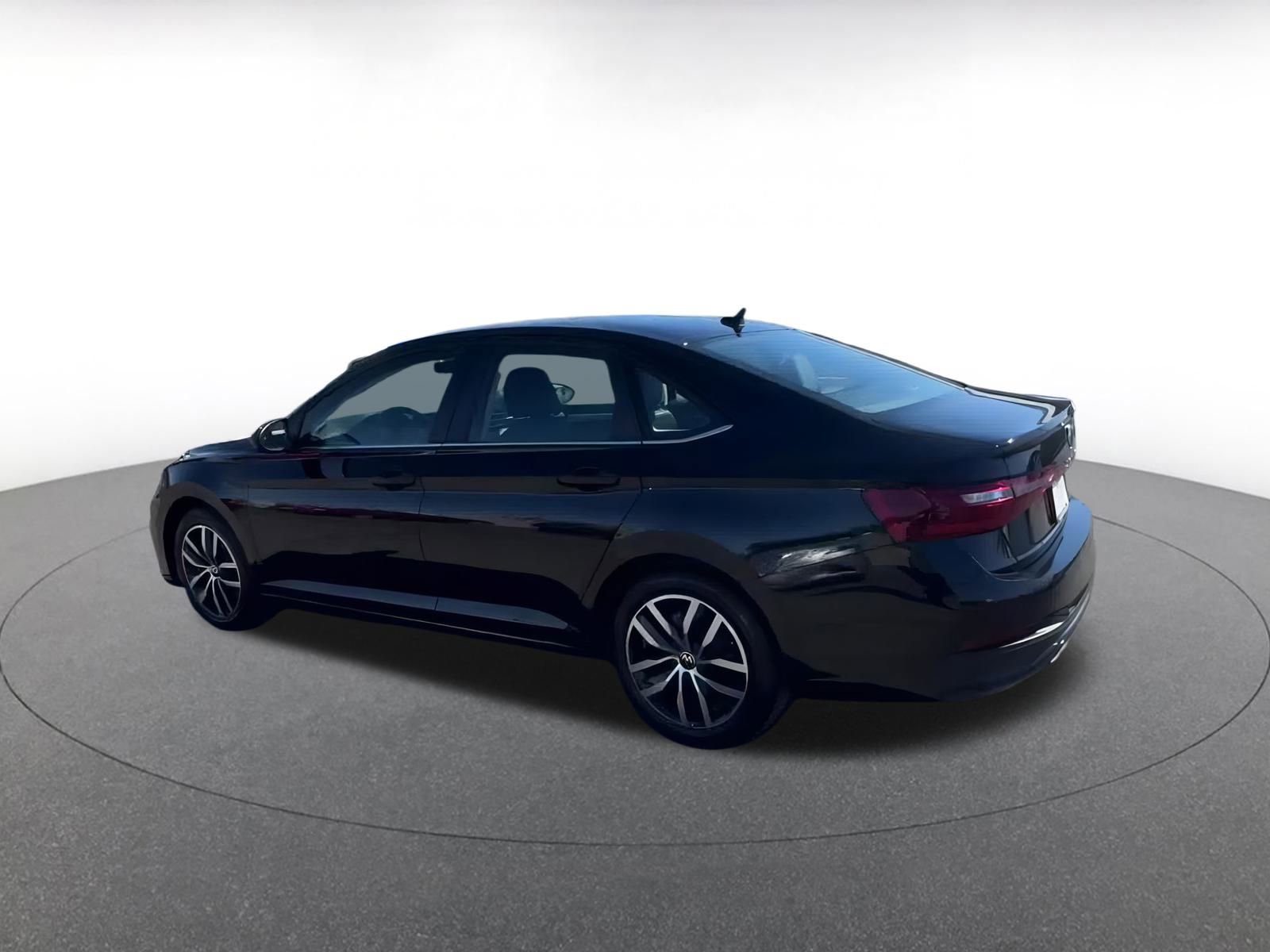 Thumbnail: 2025 Volkswagen Jetta - 10