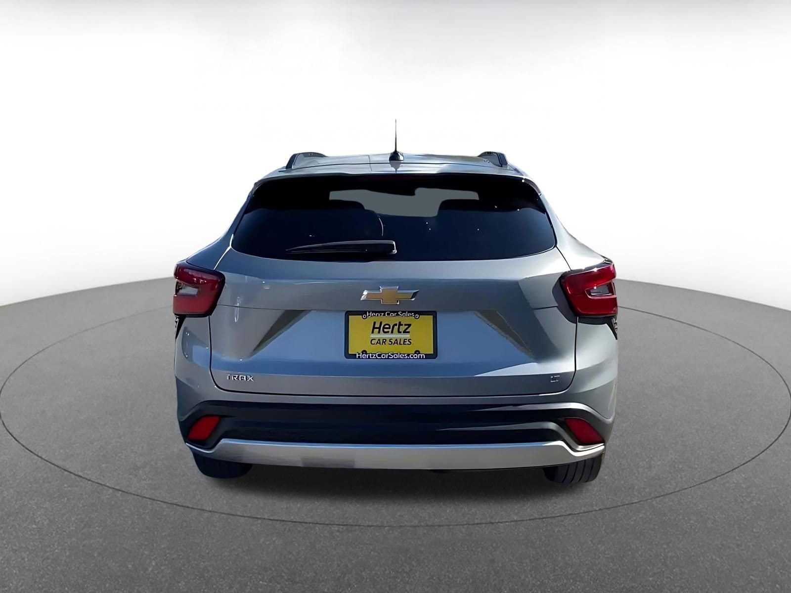 Thumbnail: 2025 Chevrolet Trax - 12