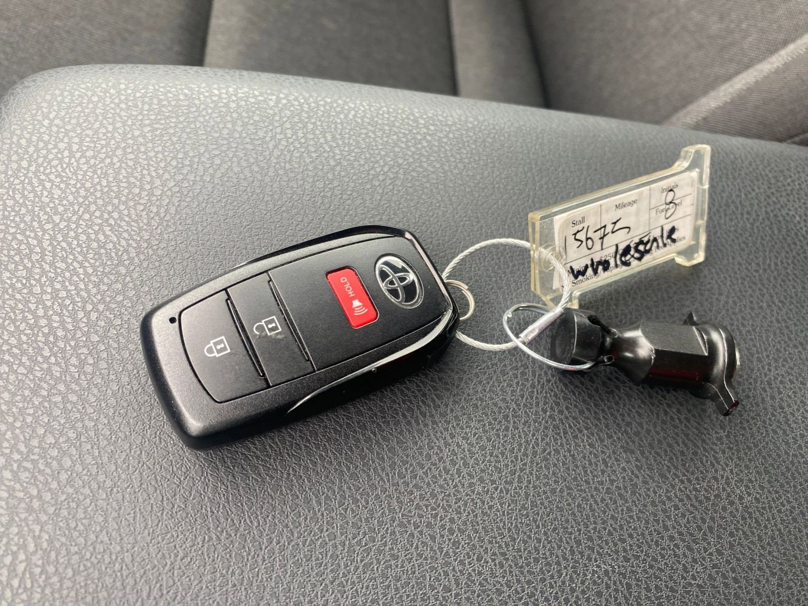 Thumbnail: 2025 Toyota Camry - 22