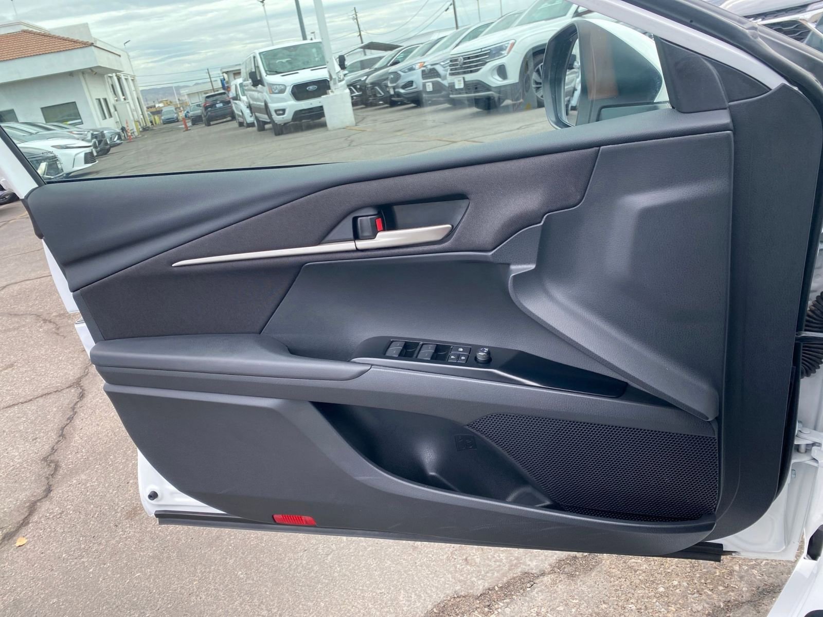 Thumbnail: 2025 Toyota Camry - 20