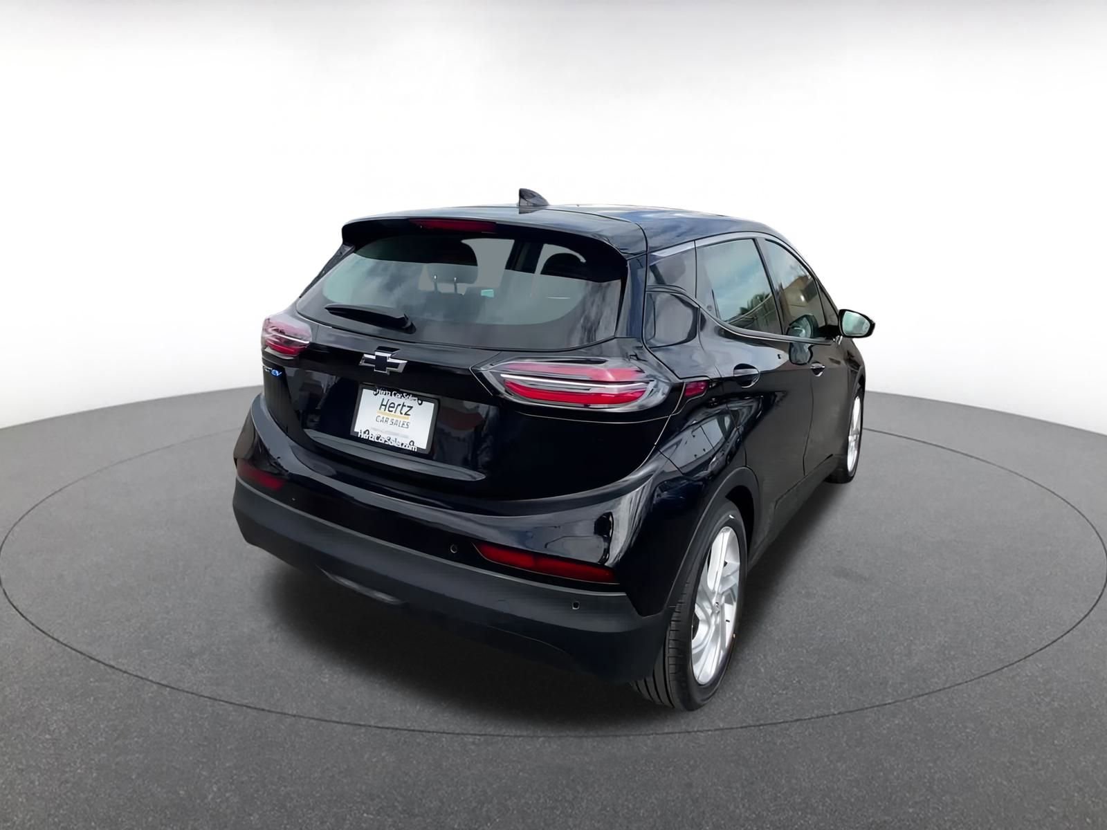 Thumbnail: 2023 Chevrolet Bolt EV - 14
