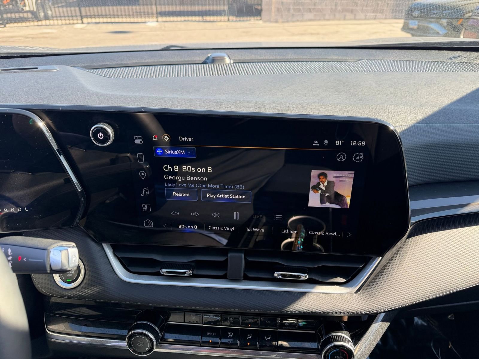 Thumbnail: 2025 Chevrolet Equinox - 21