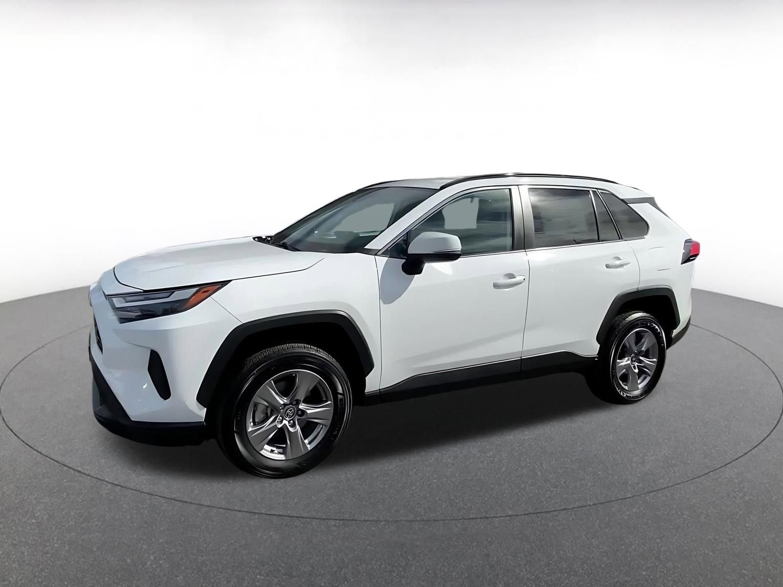 Thumbnail: 2025 Toyota RAV4 - 8