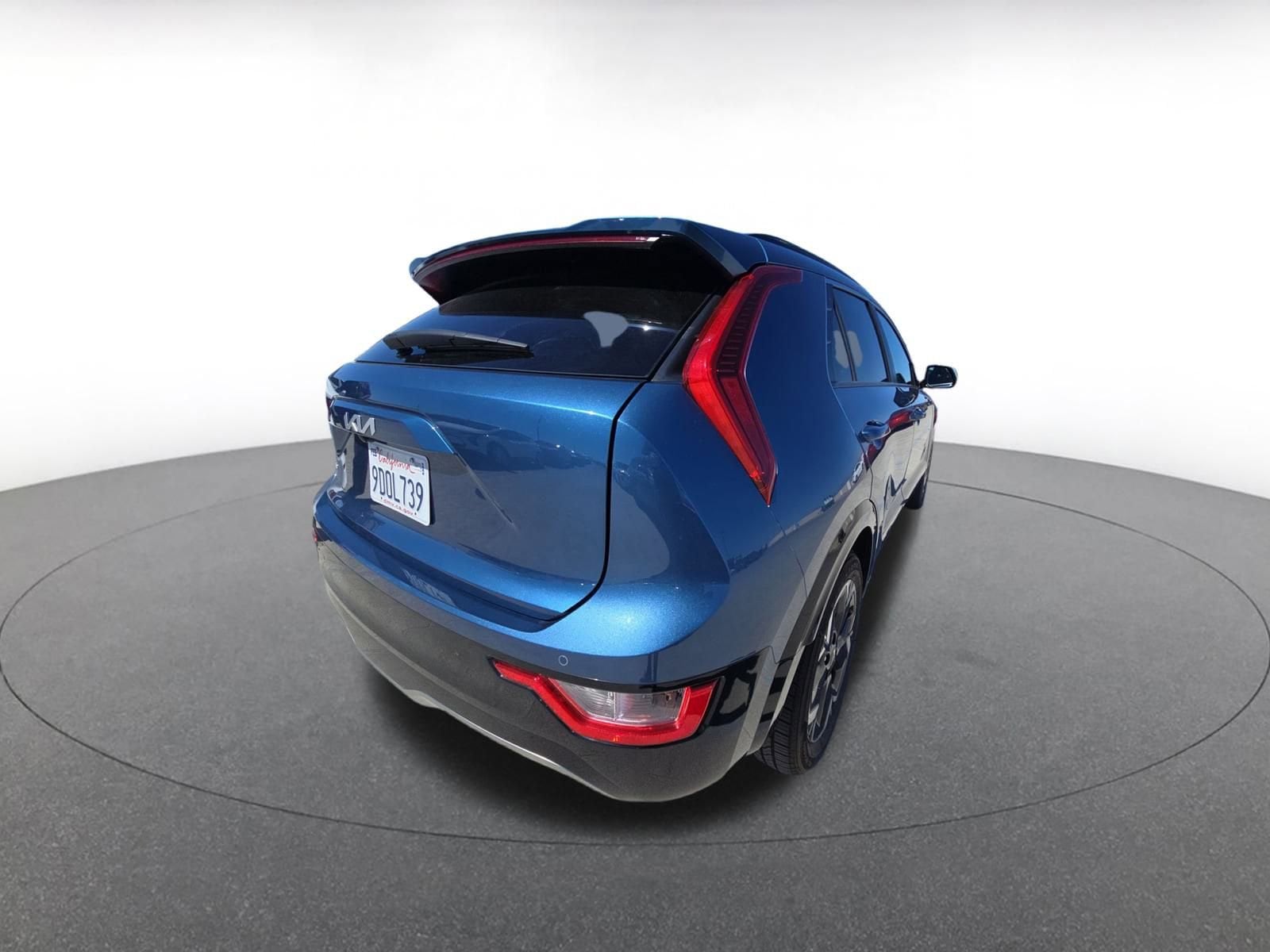 Thumbnail: 2023 Kia Niro - 7