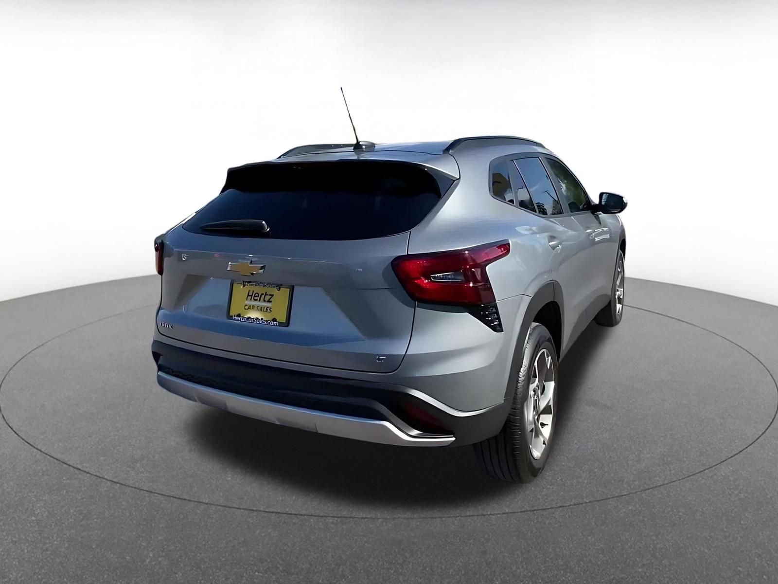 Thumbnail: 2025 Chevrolet Trax - 14