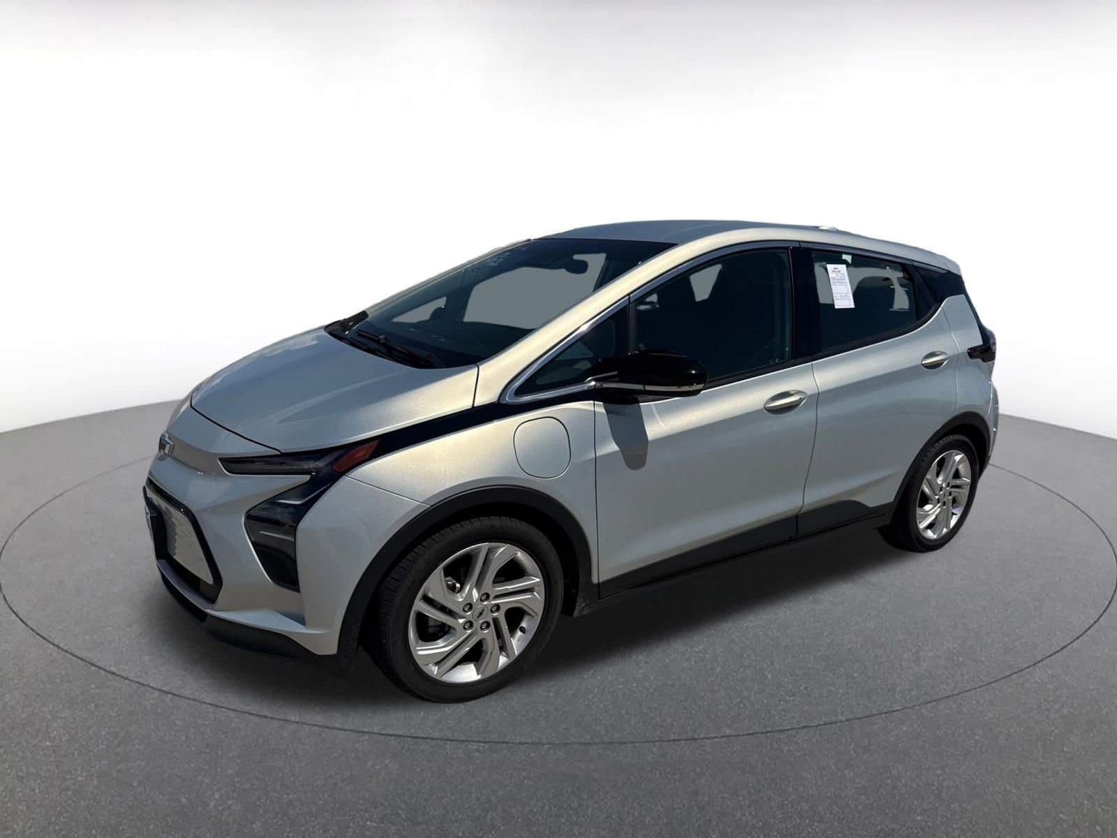 Thumbnail: 2023 Chevrolet Bolt EV - 3