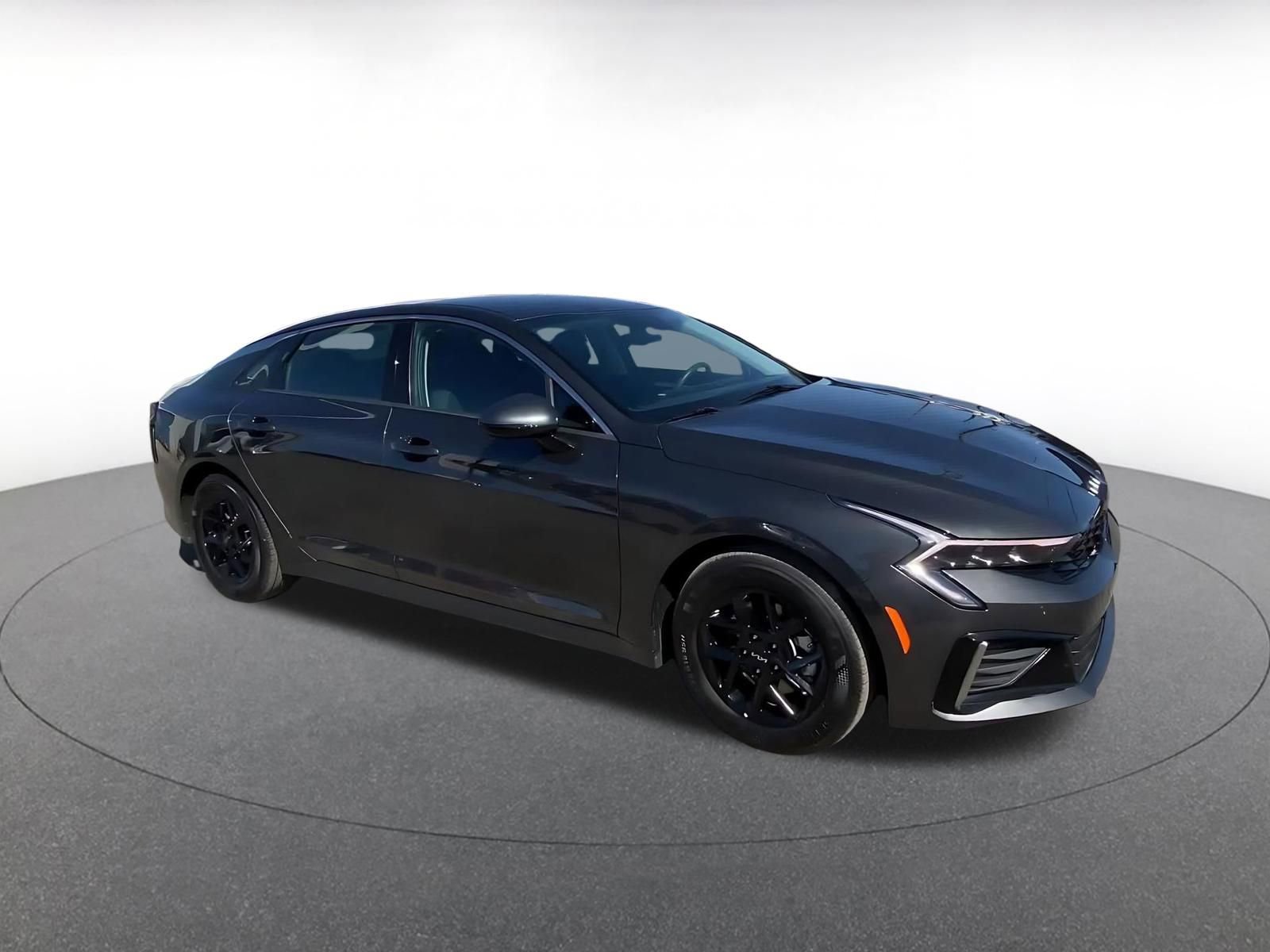 Thumbnail: 2025 Kia K5 - 2