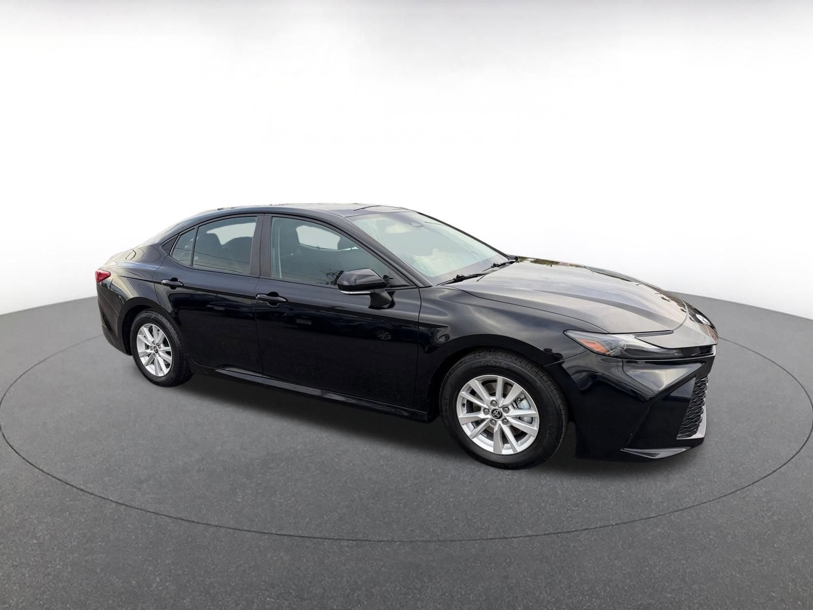 Thumbnail: 2025 Toyota Camry - 1