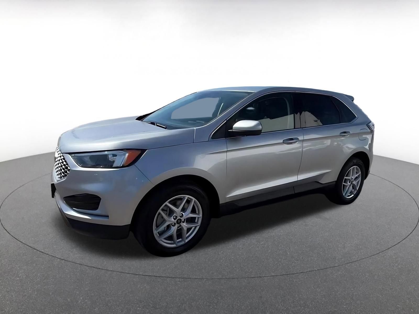 Thumbnail: 2023 Ford Edge - 8