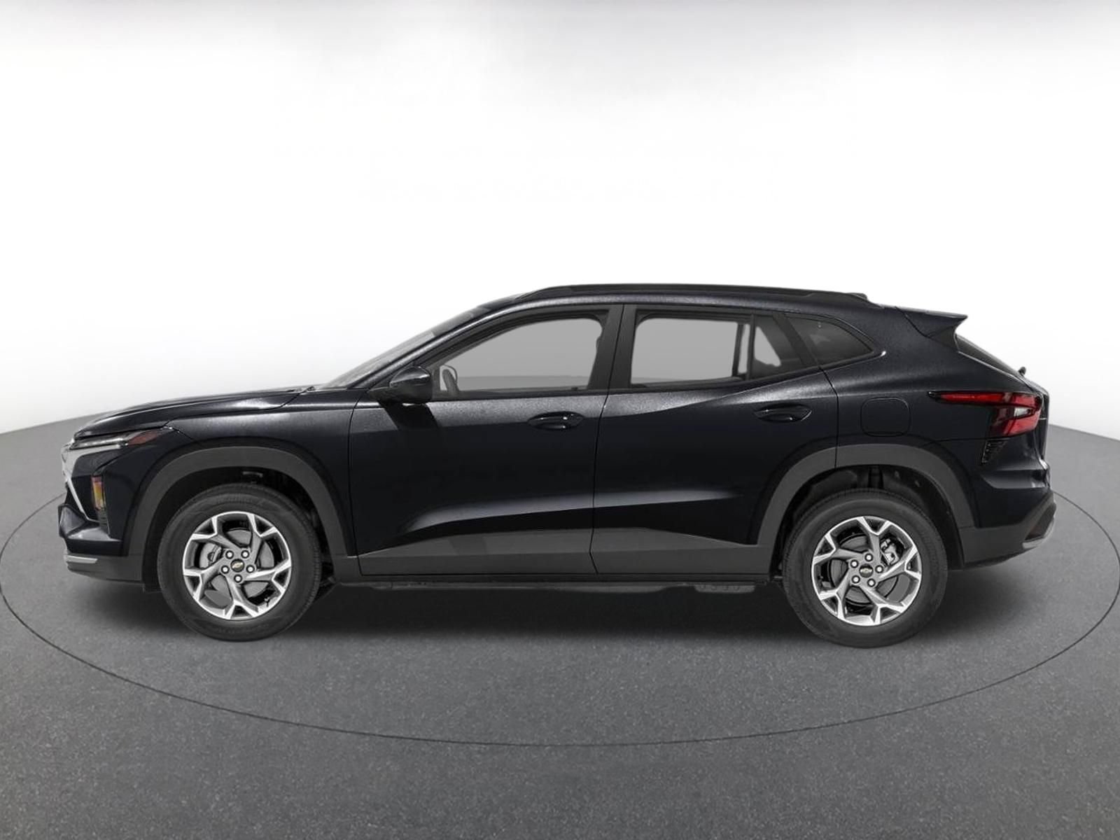 Thumbnail: 2025 Chevrolet Trax - 3