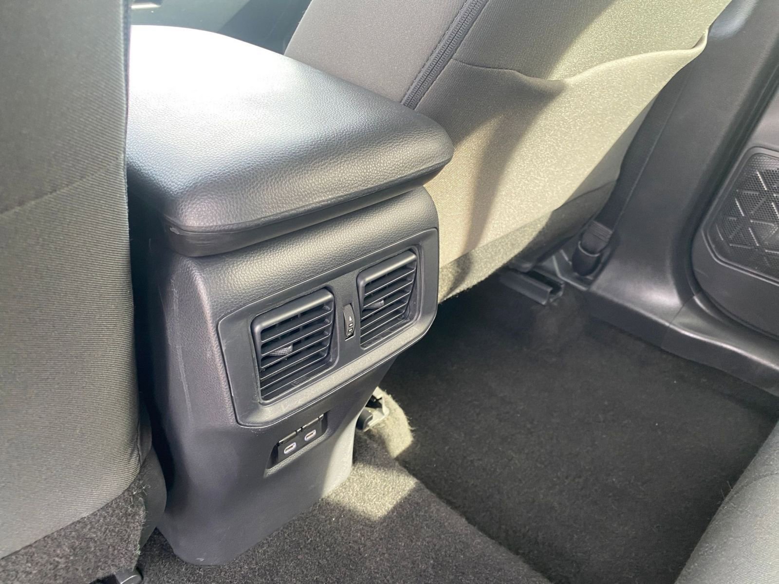 Thumbnail: 2025 Toyota RAV4 - 23