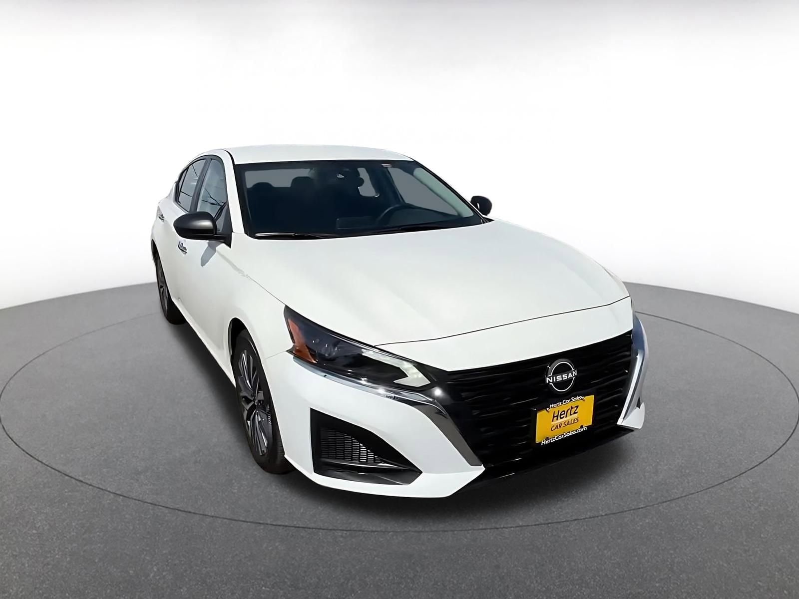 Thumbnail: 2025 Nissan Altima - 3