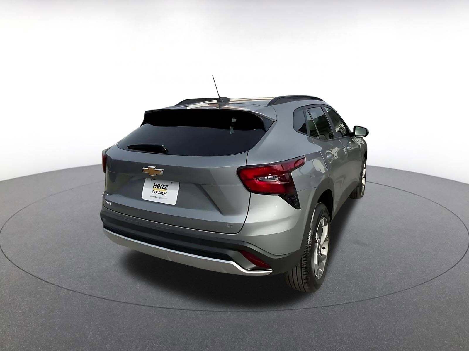 Thumbnail: 2025 Chevrolet Trax - 14