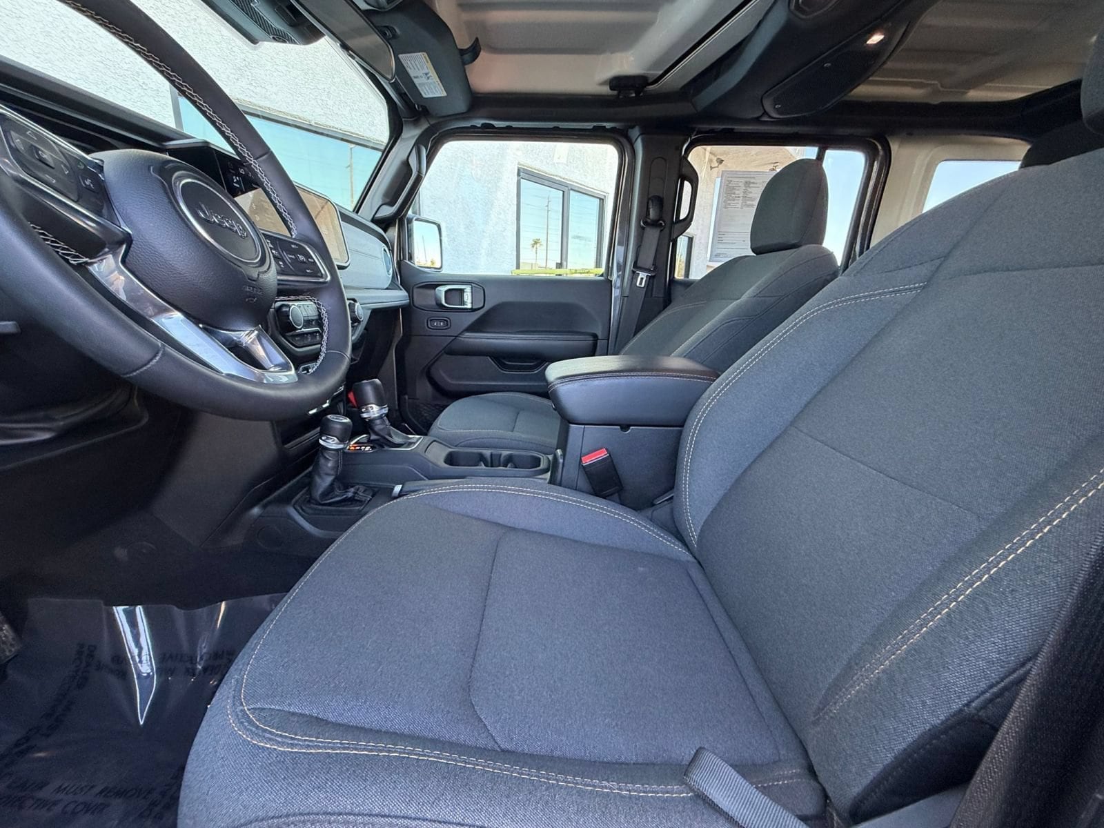 Thumbnail: 2025 Jeep Wrangler - 27