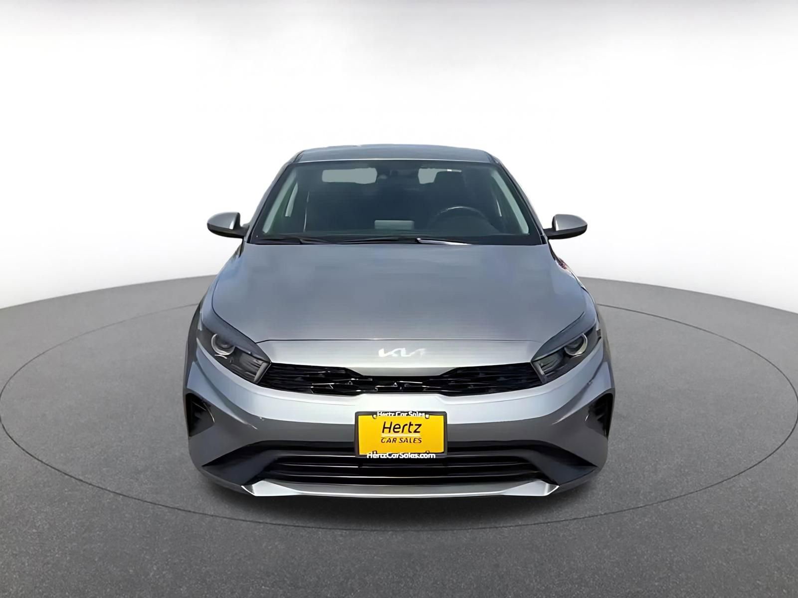 Thumbnail: 2023 Kia Forte - 4