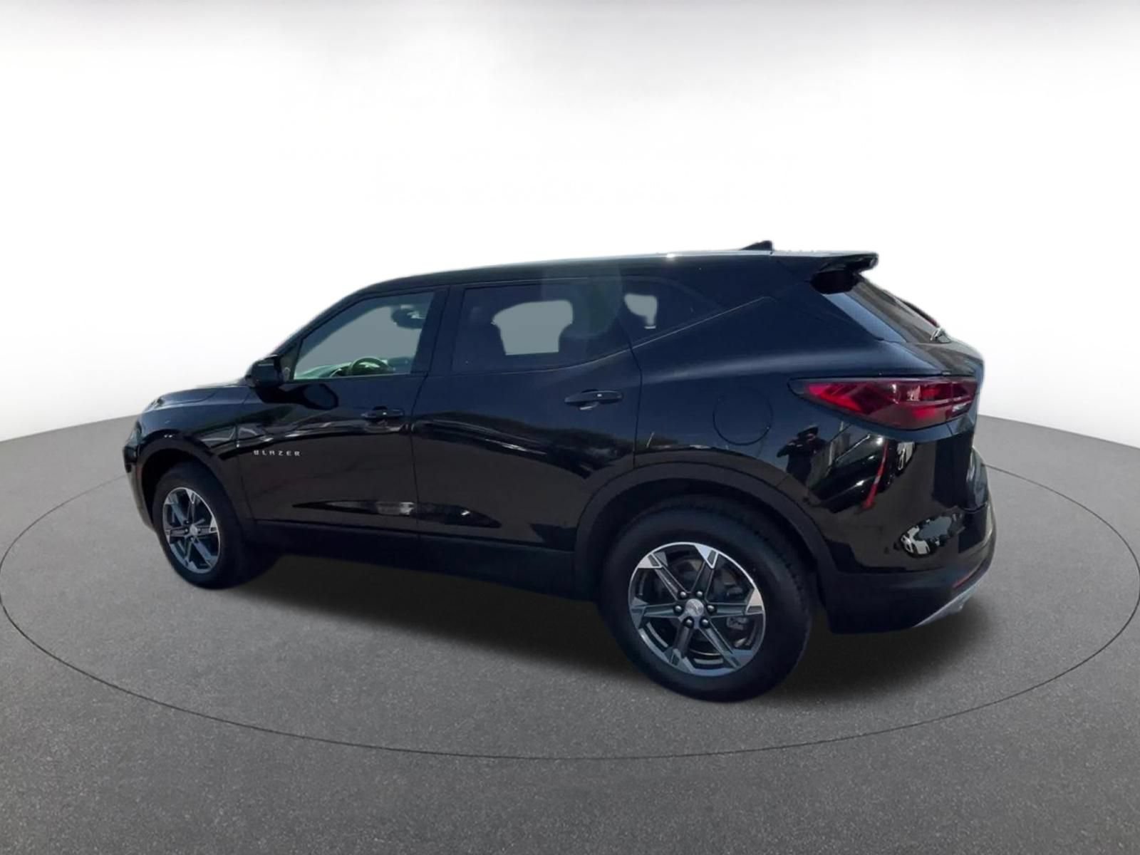 Thumbnail: 2025 Chevrolet Blazer - 10