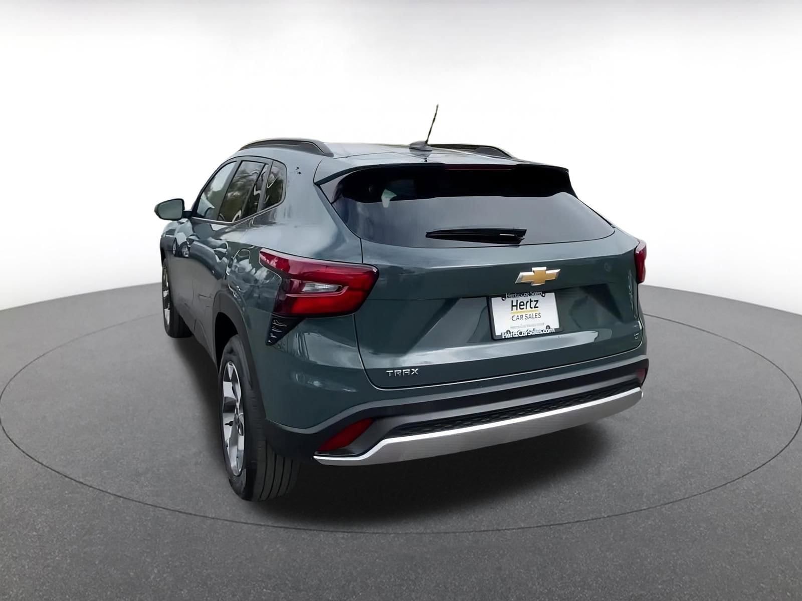 Thumbnail: 2025 Chevrolet Trax - 11