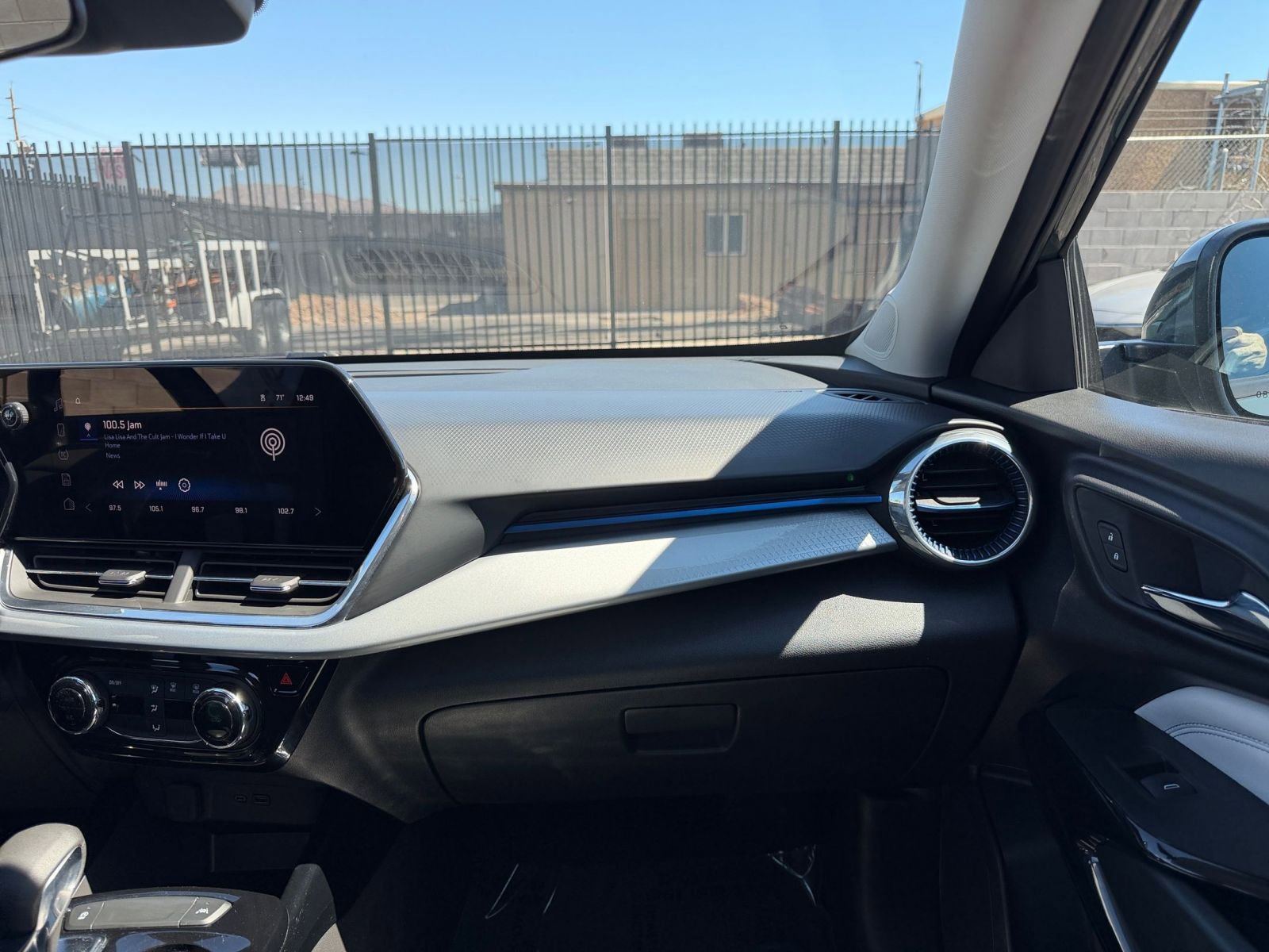 Thumbnail: 2025 Chevrolet Trax - 34